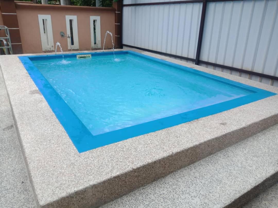 Anugerah Homestay Muslim private pool 5 bilik photo 1