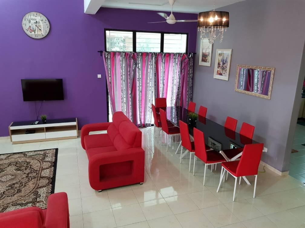 Anugerah Homestay Muslim private pool 5 bilik photo 5
