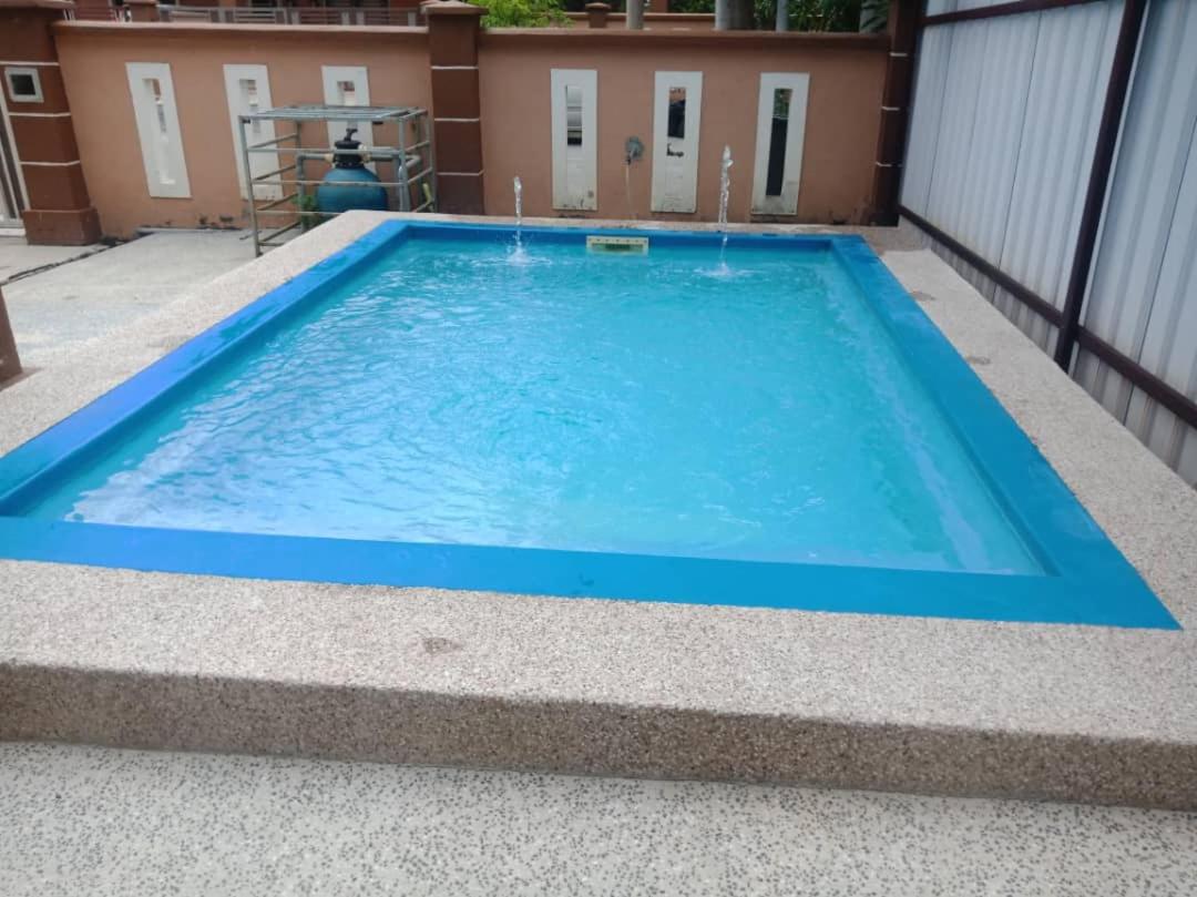 Anugerah Homestay Muslim private pool 5 bilik