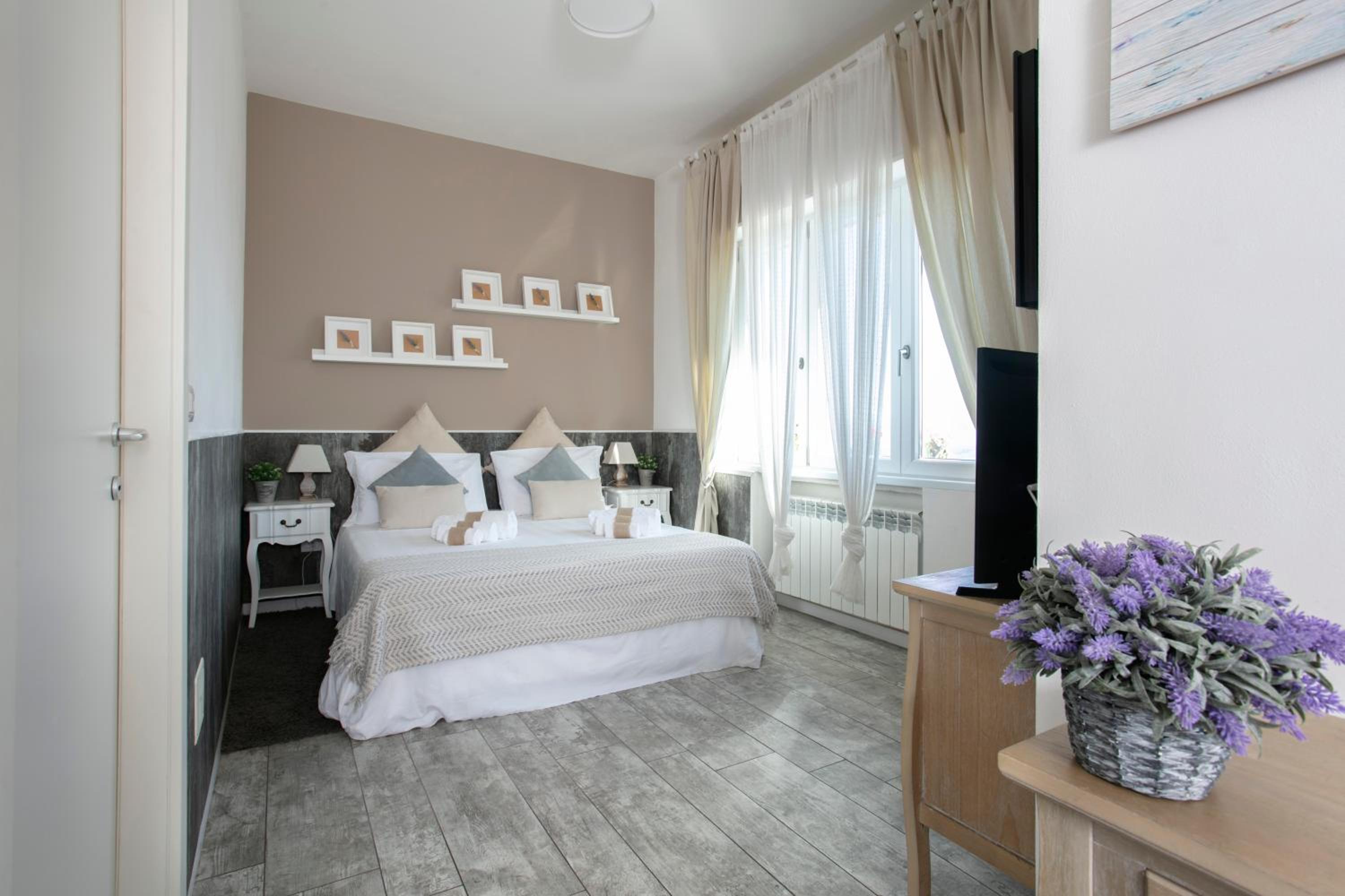 Residenza il Punto view 5