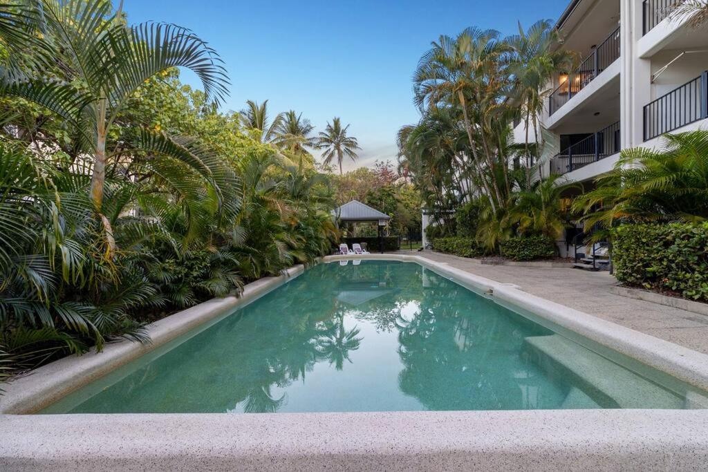 Unparalleled Upward Street Apartment-Close To City