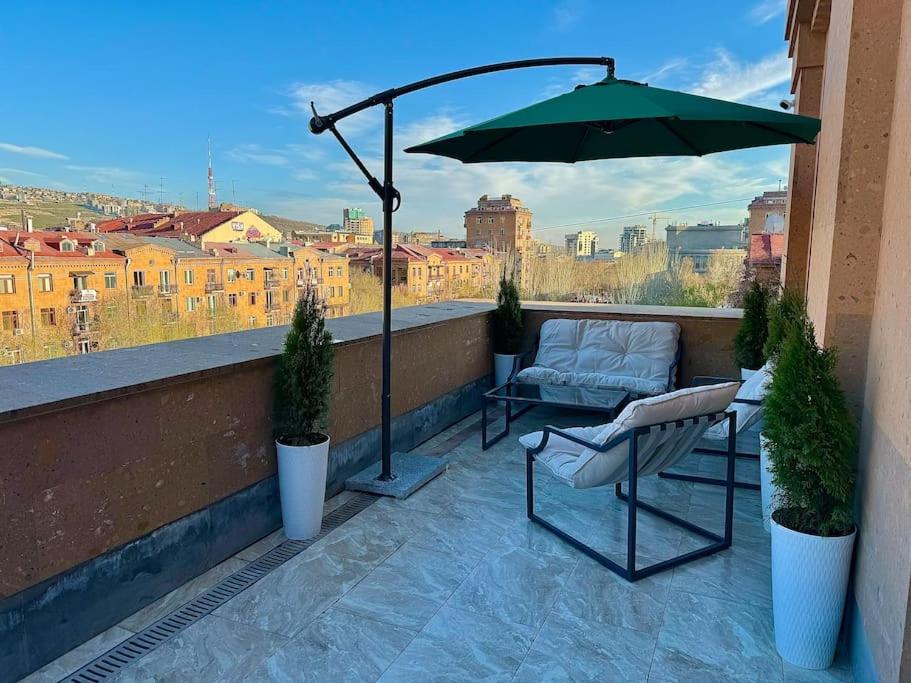 TOUCH THE SKY Apartment