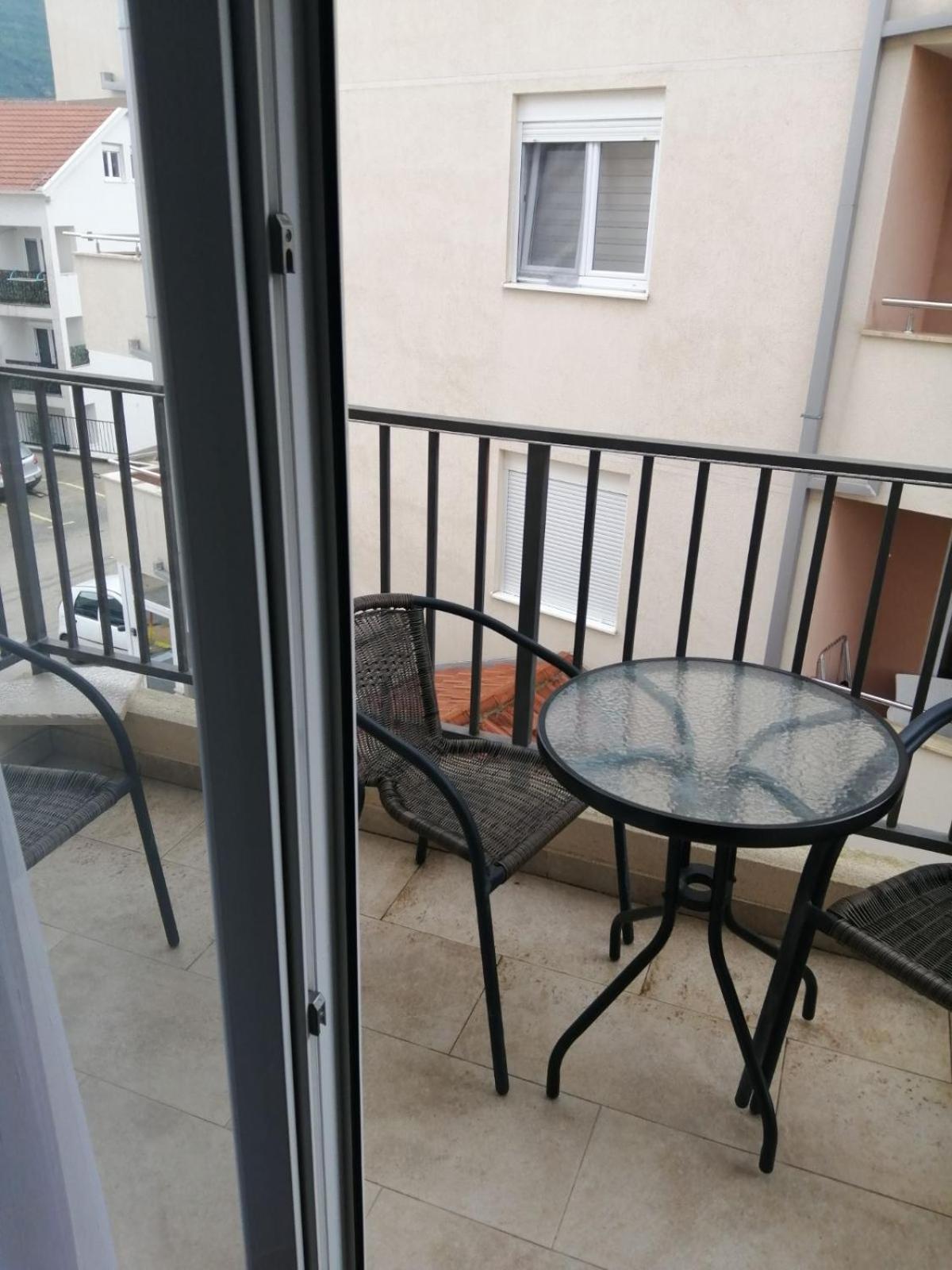 Apartments Kudra with parking