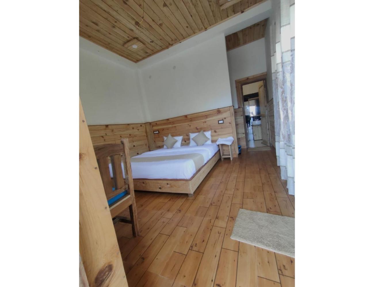 Tiger Hill Resort, Chakrata view 4