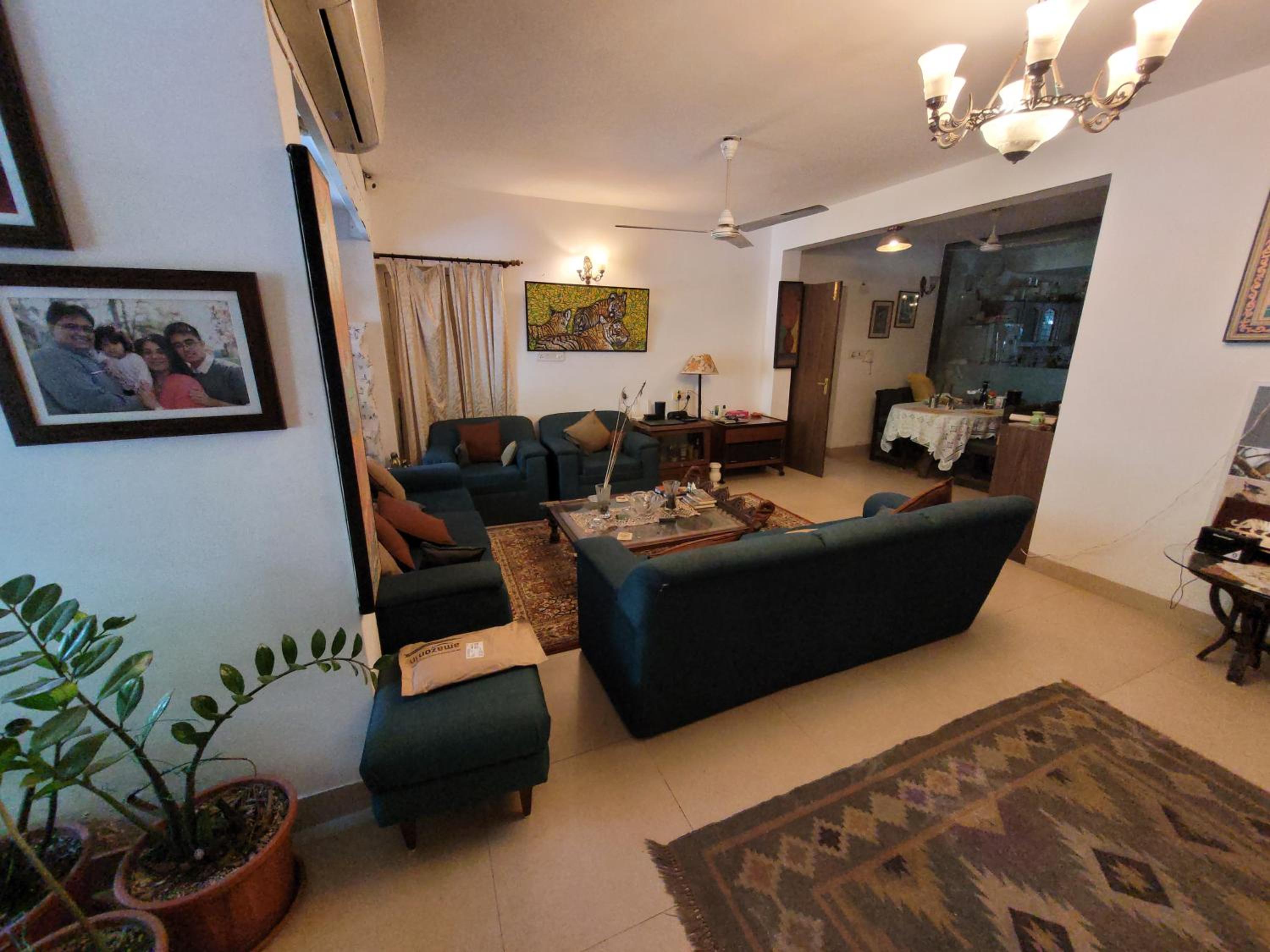 Ivy's Home Stay - main view