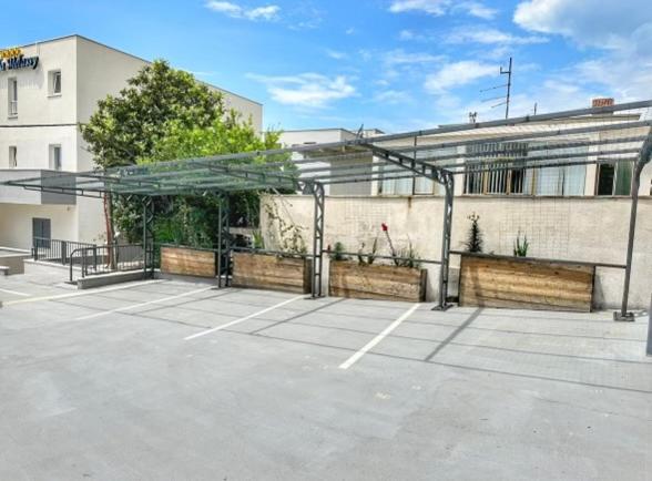 Melassy Penthouse