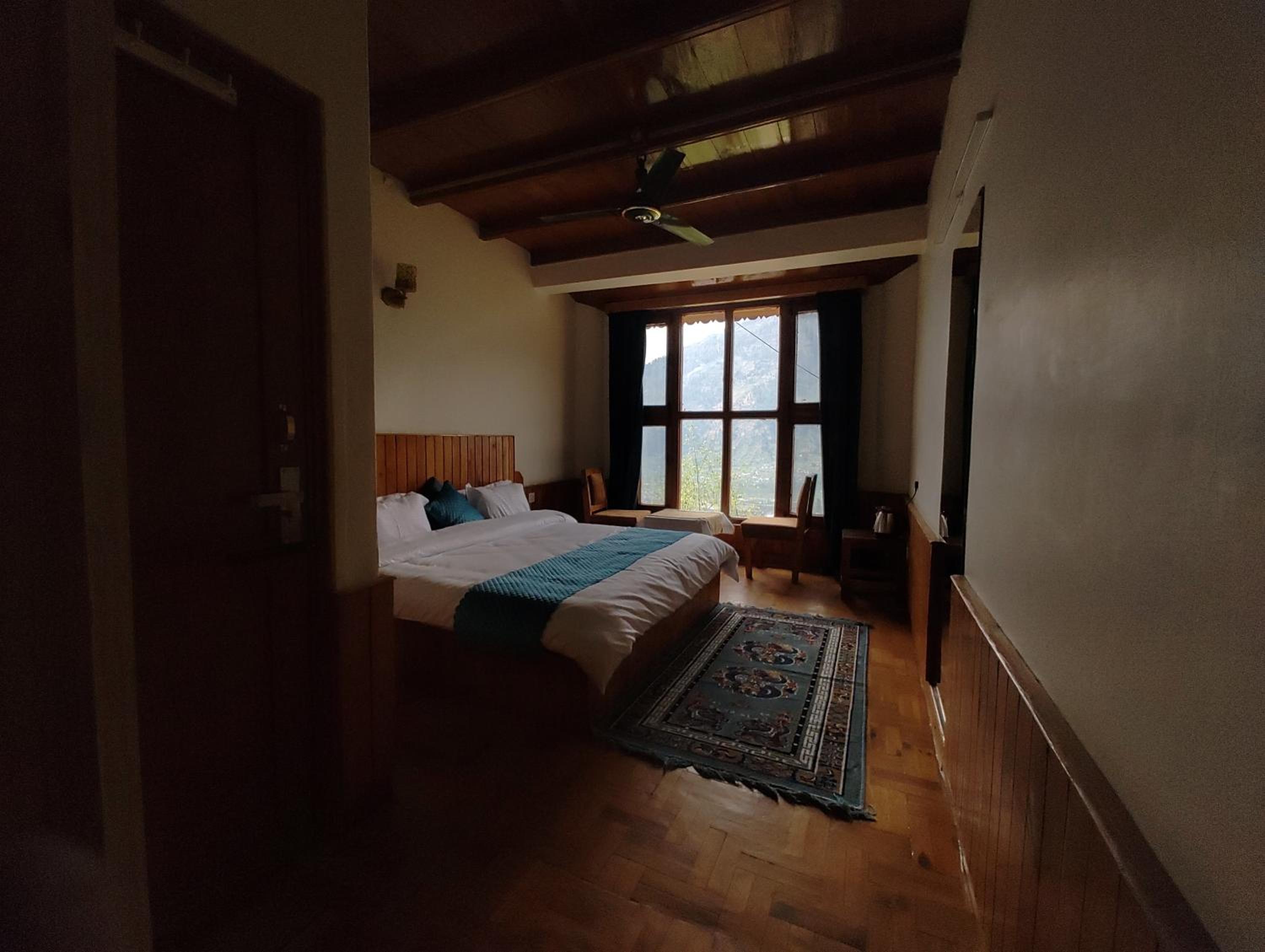 TSUKIMI Homestay, Naggar, Manali