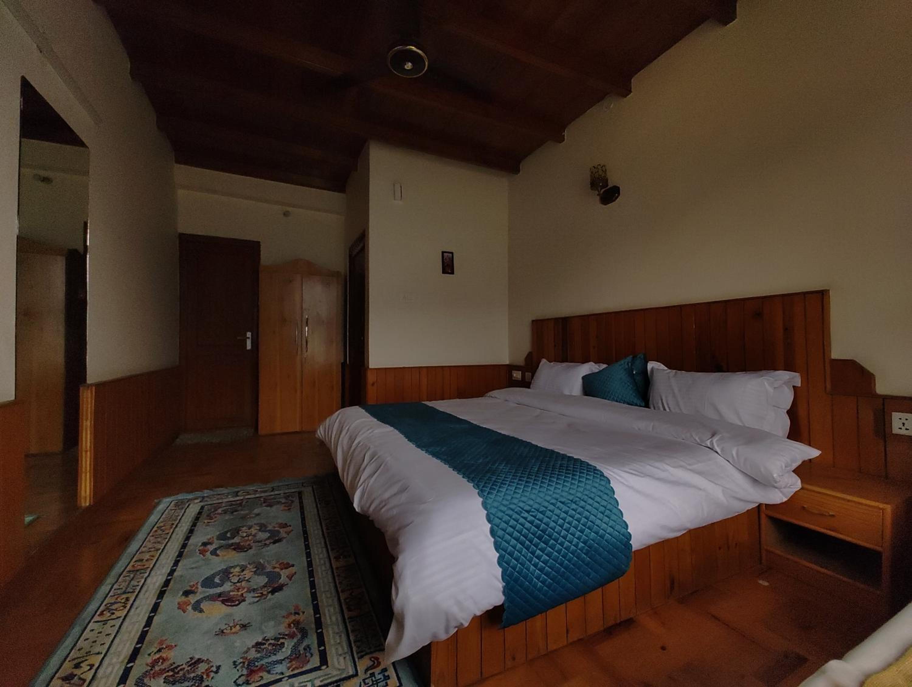 TSUKIMI Homestay, Naggar, Manali