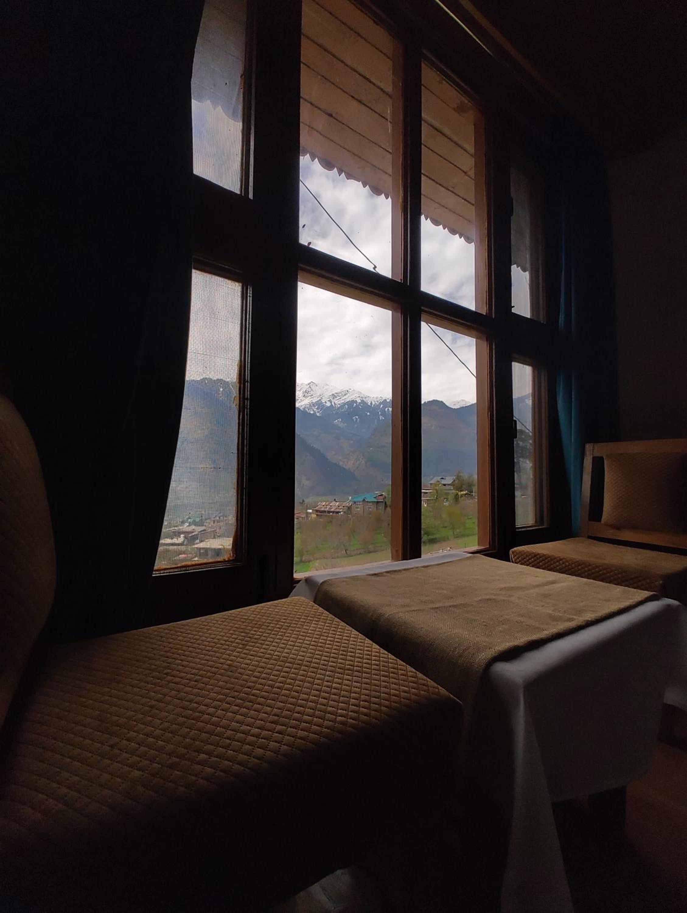 TSUKIMI Homestay, Naggar, Manali