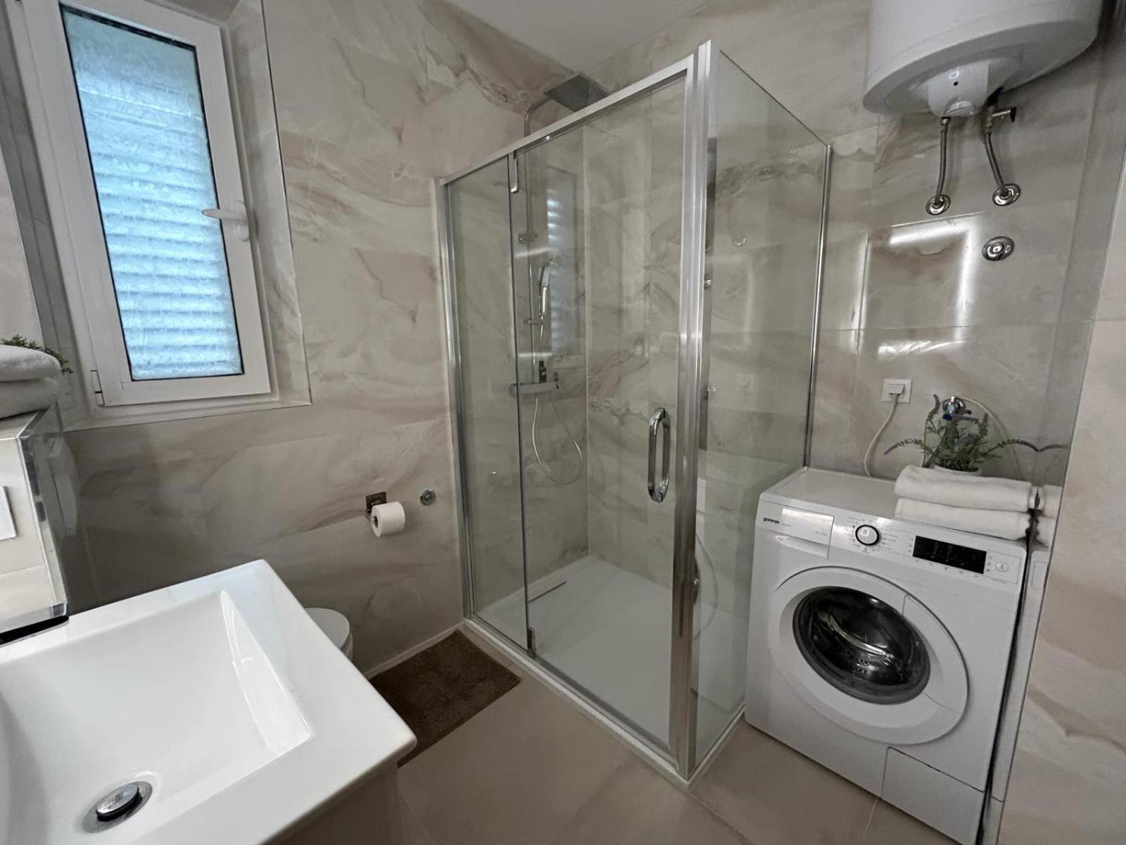 Perina Apartment - free parking