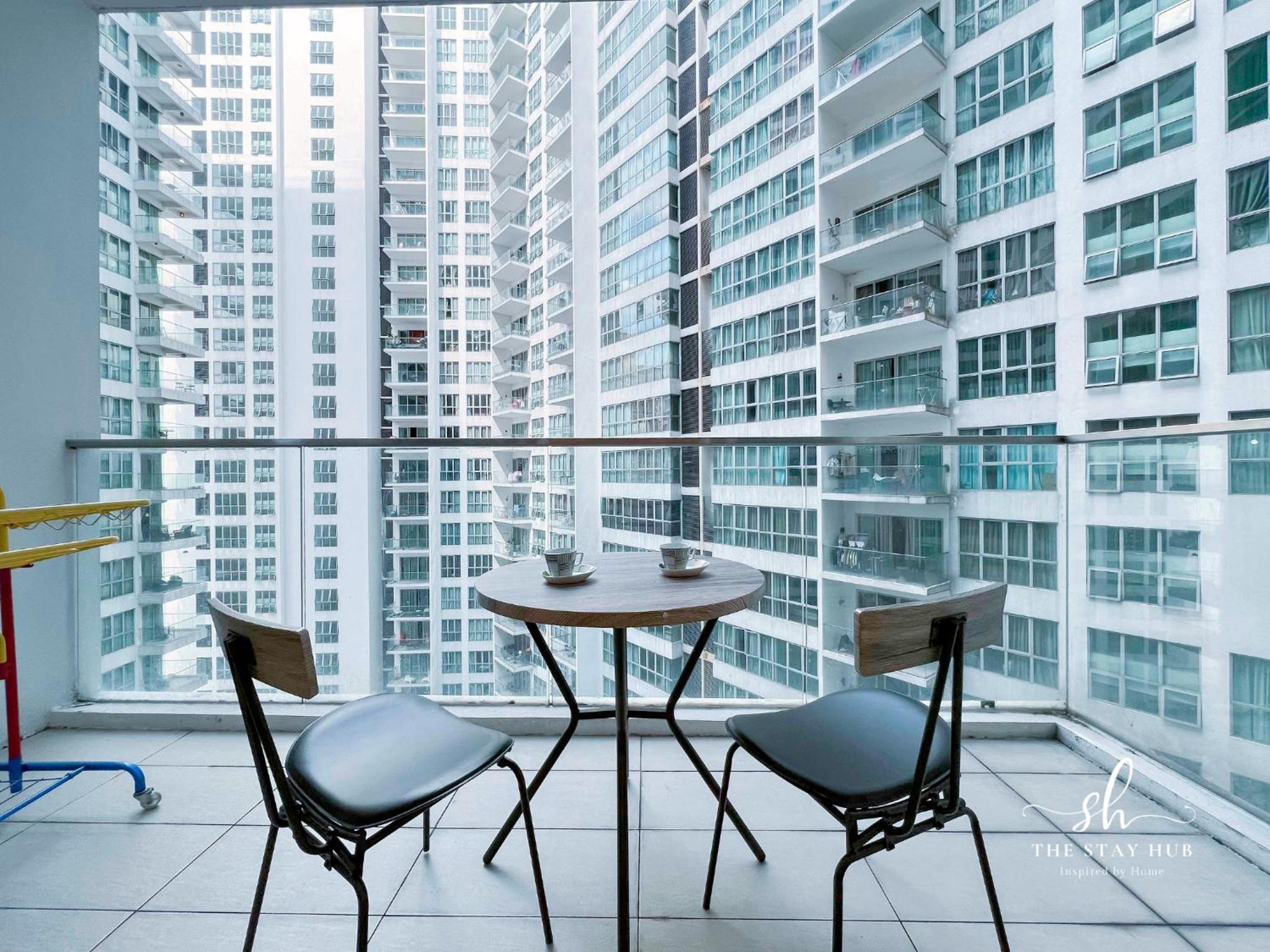 Regalia Residence The Sky Pool Suite