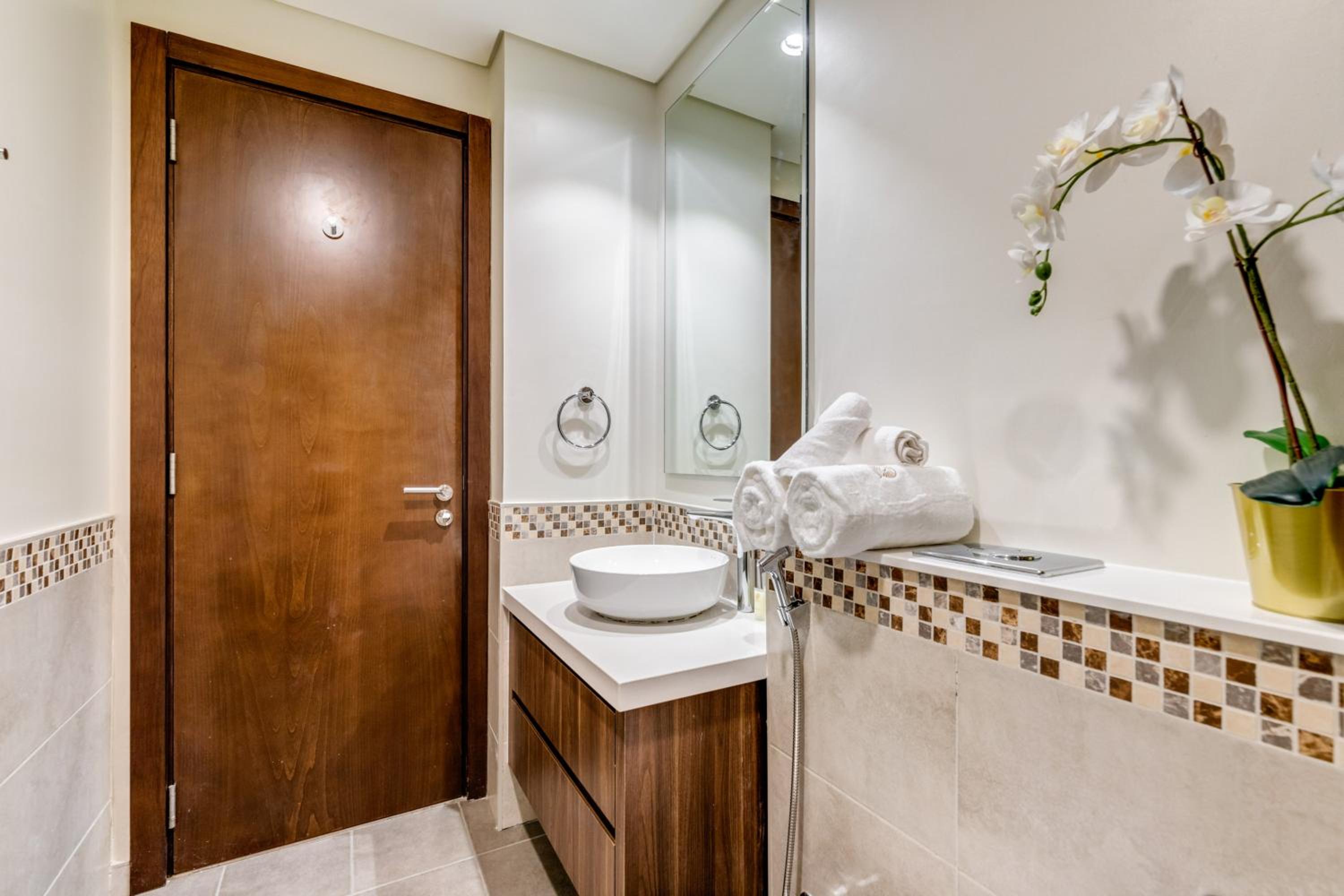 GlobalStay Reva & Vera Residences Business Bay Apartments