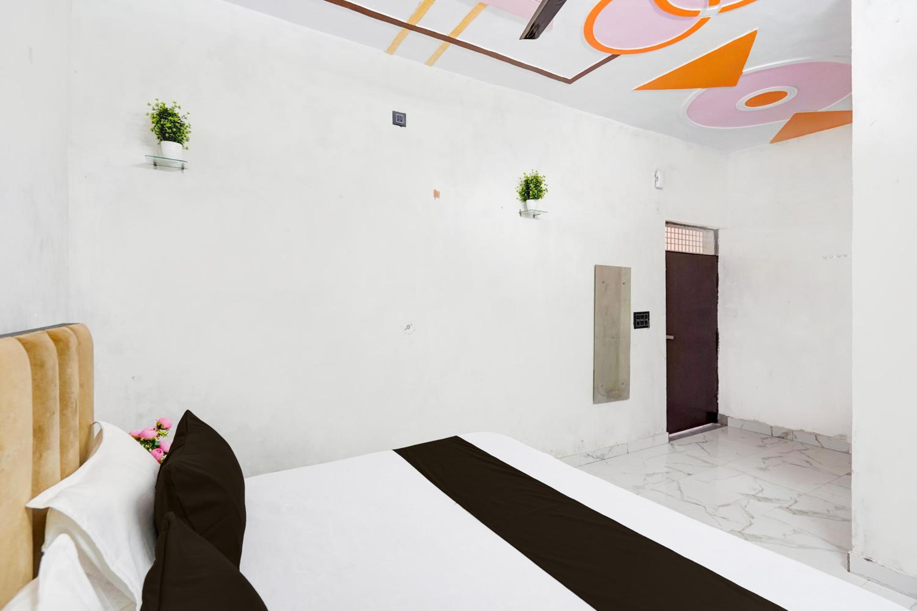 OYO JANNAT RESIDENCY