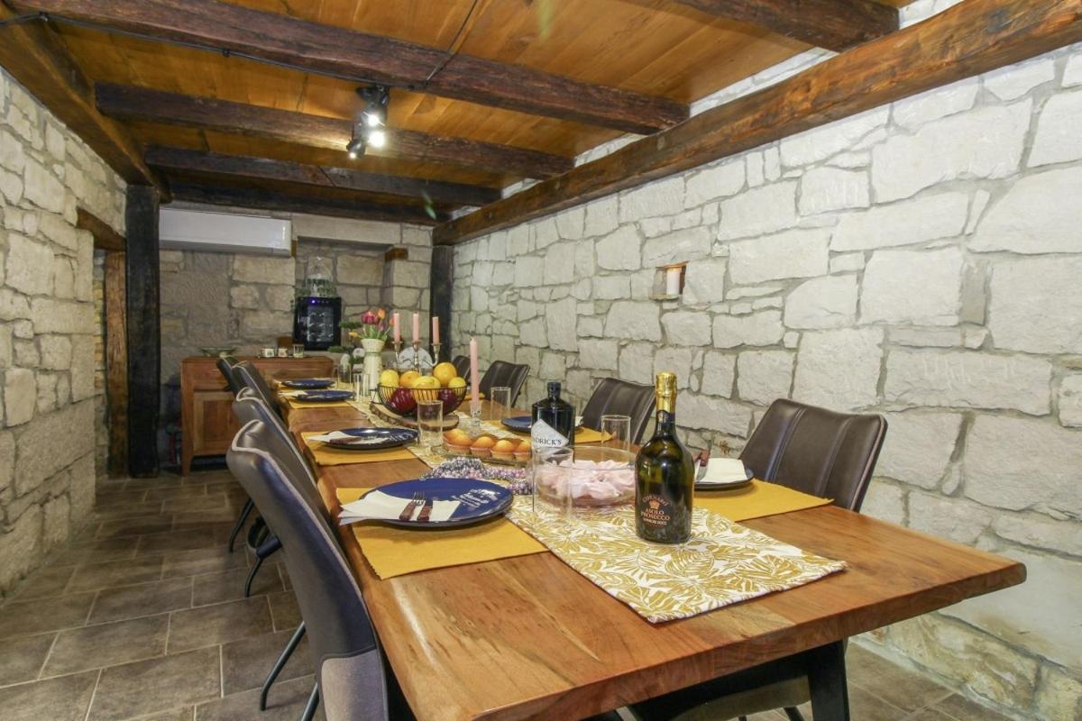 Villa Tina Livade in Gradinje - Haus für 8-12 Personen view 3