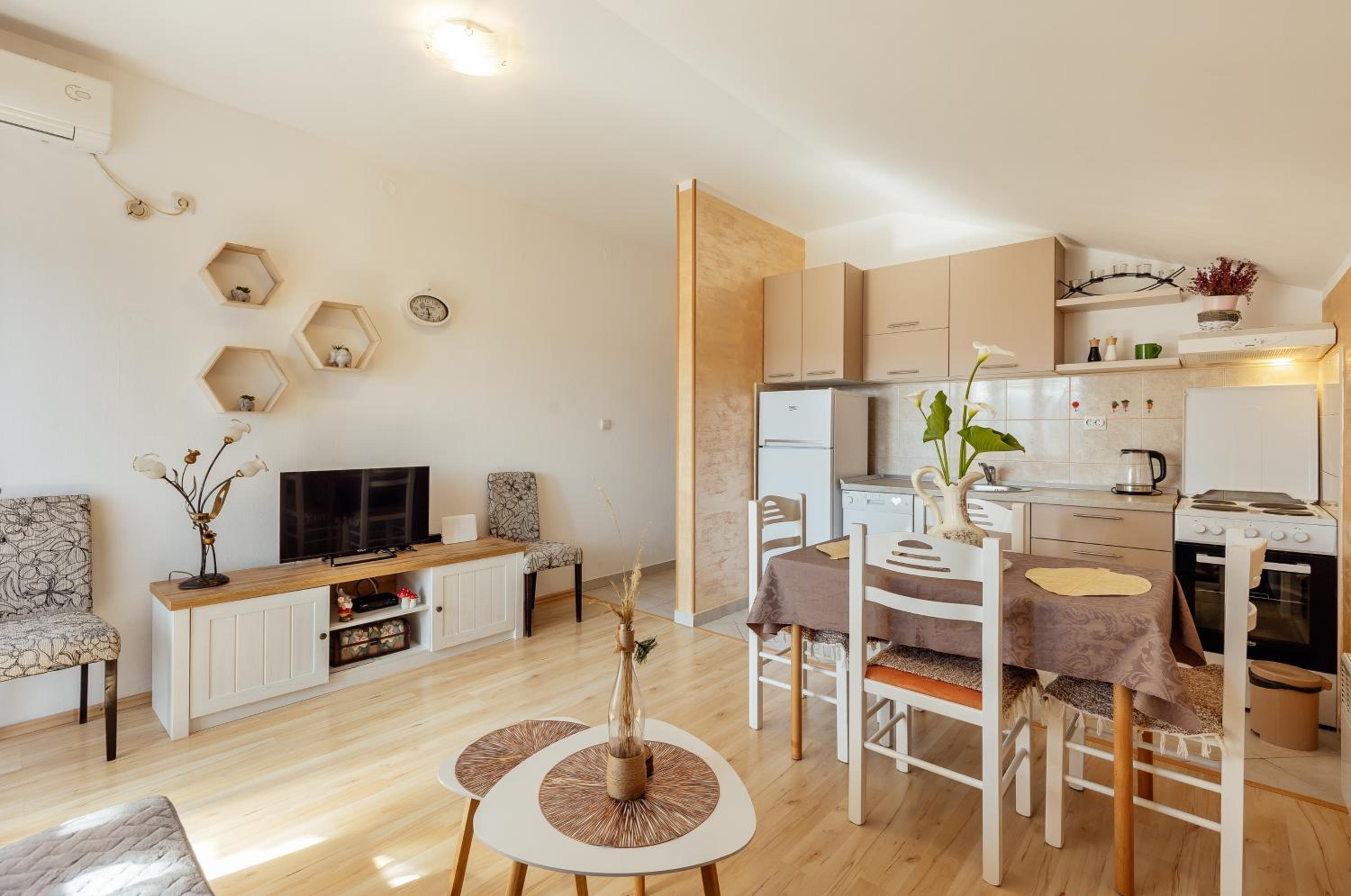Apartments Kosta