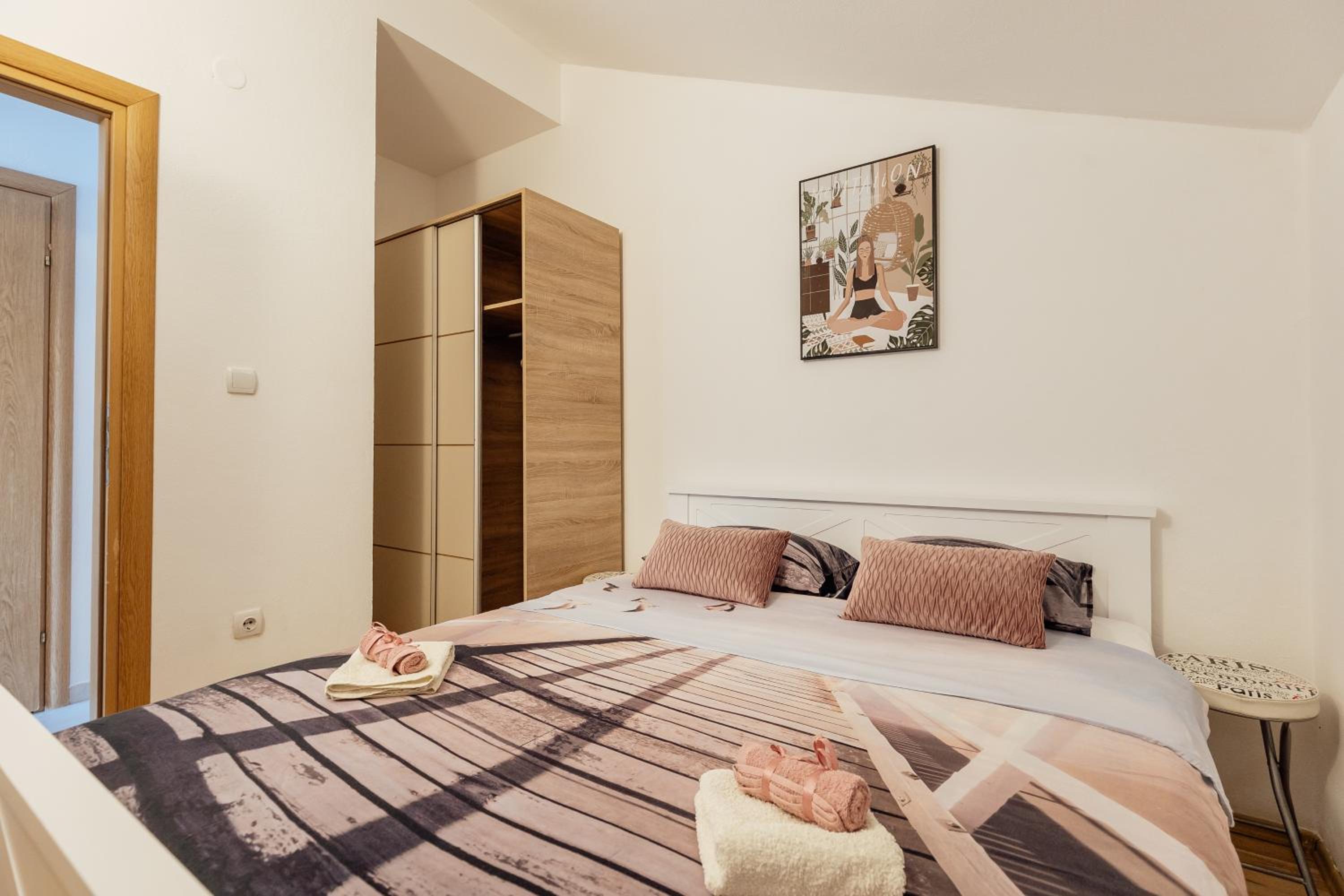 Apartments Kosta