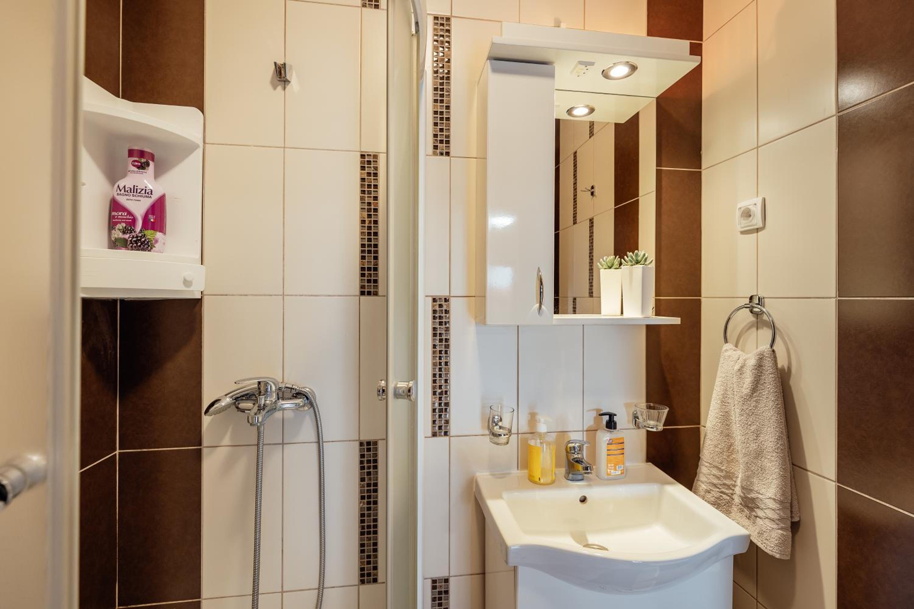 Apartments Kosta