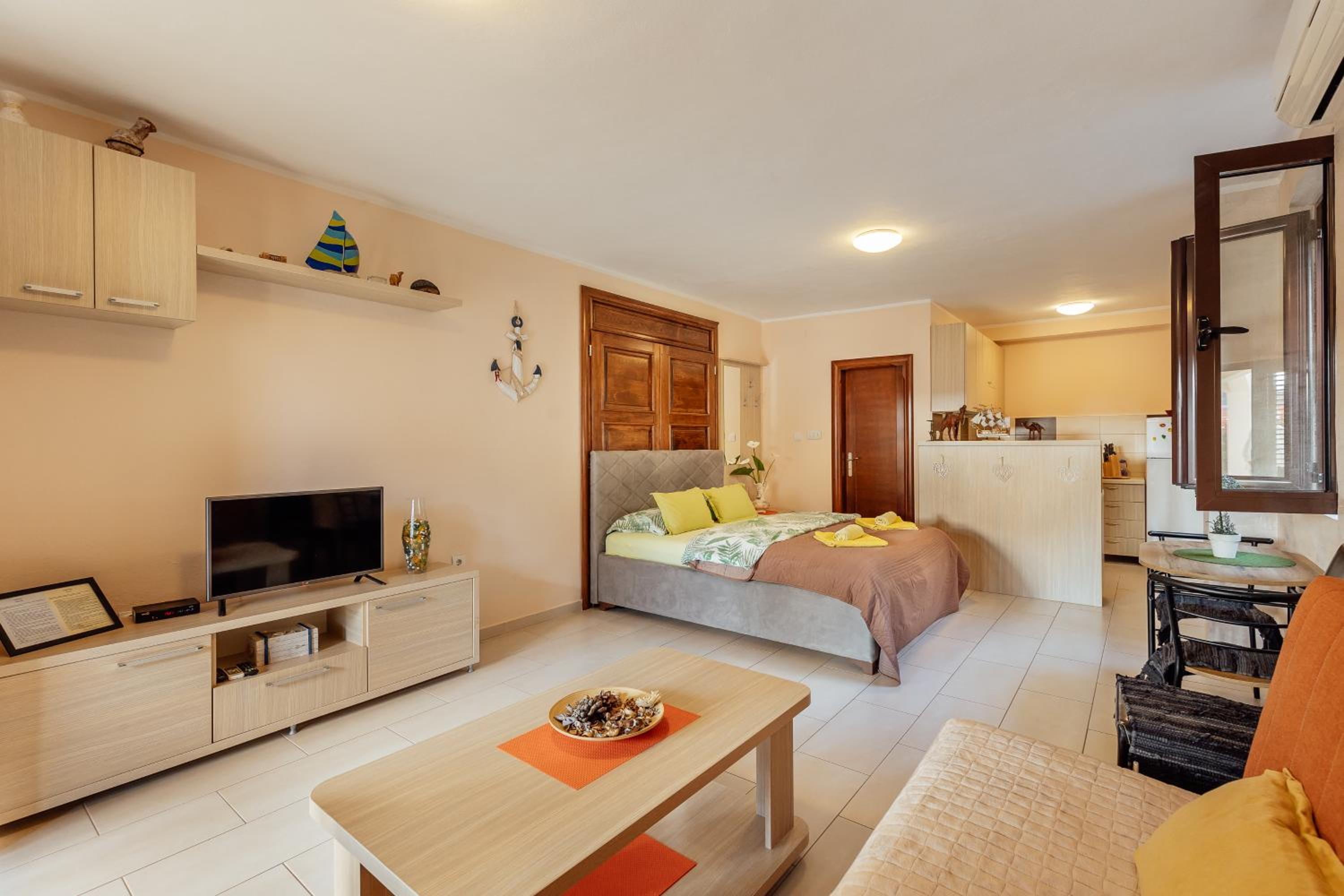 Apartments Kosta