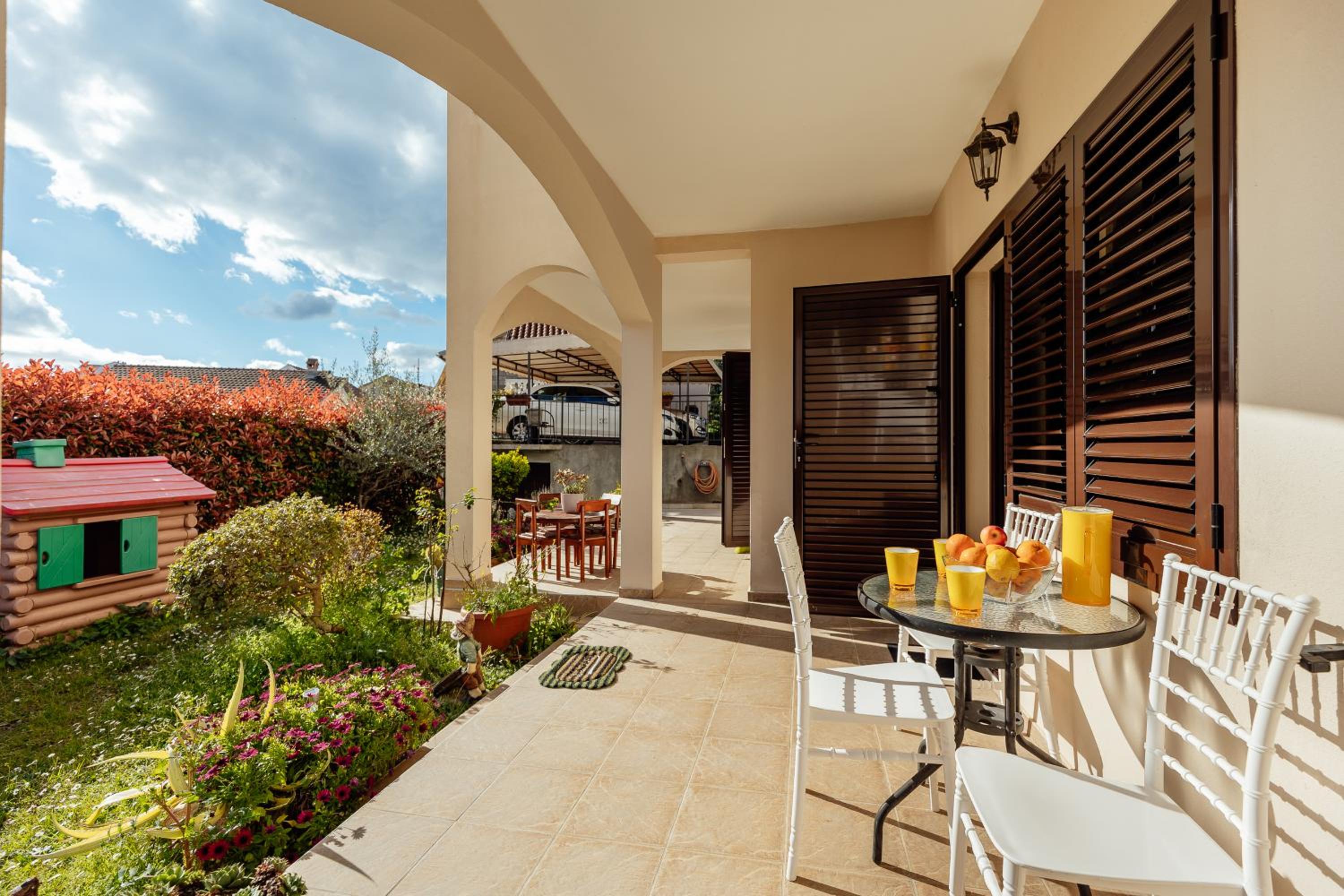 Apartments Kosta