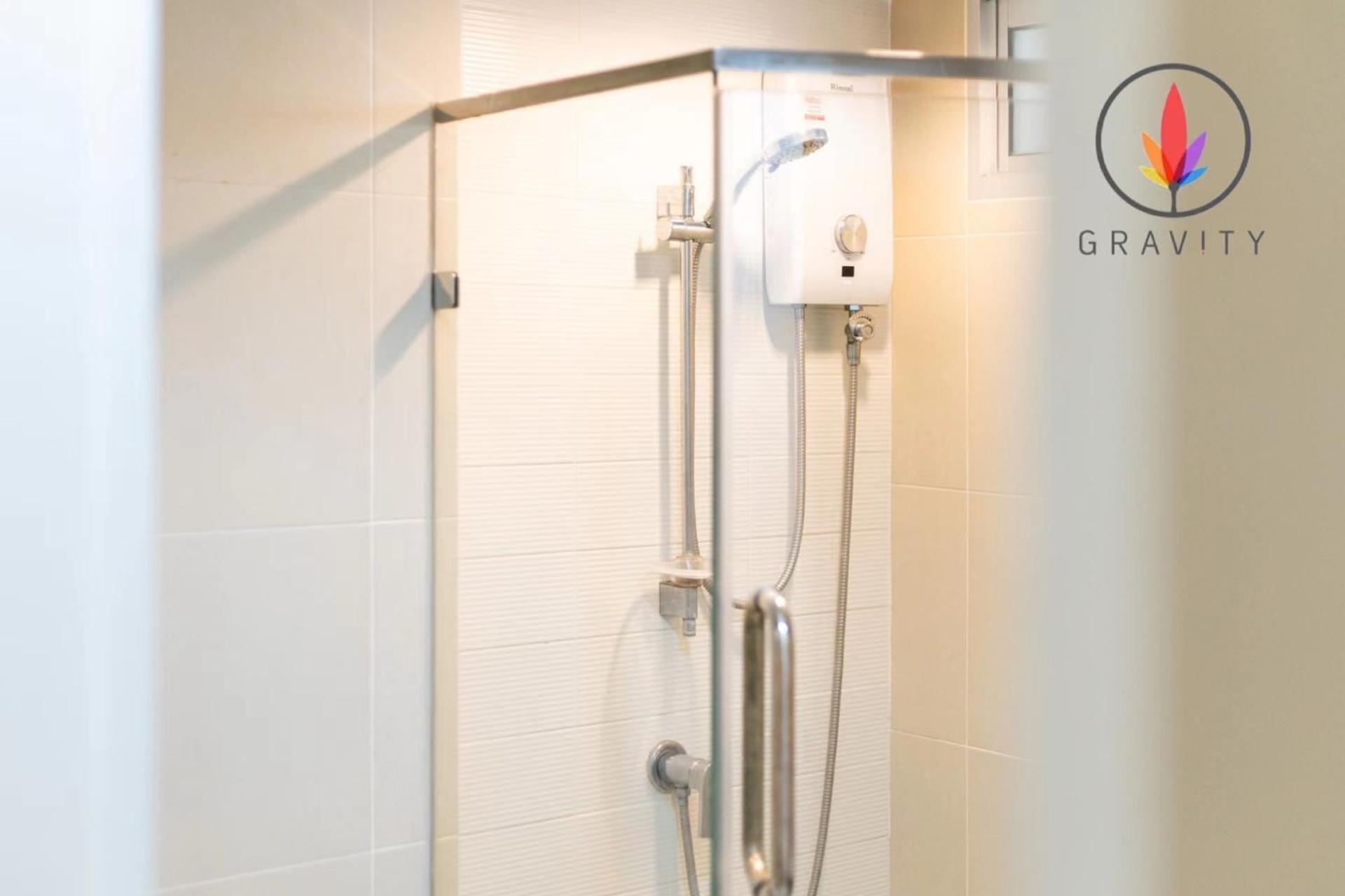 MRT rame9 Jodd Fairs night market, walk for a few minutes, two bedrooms and two bathrooms