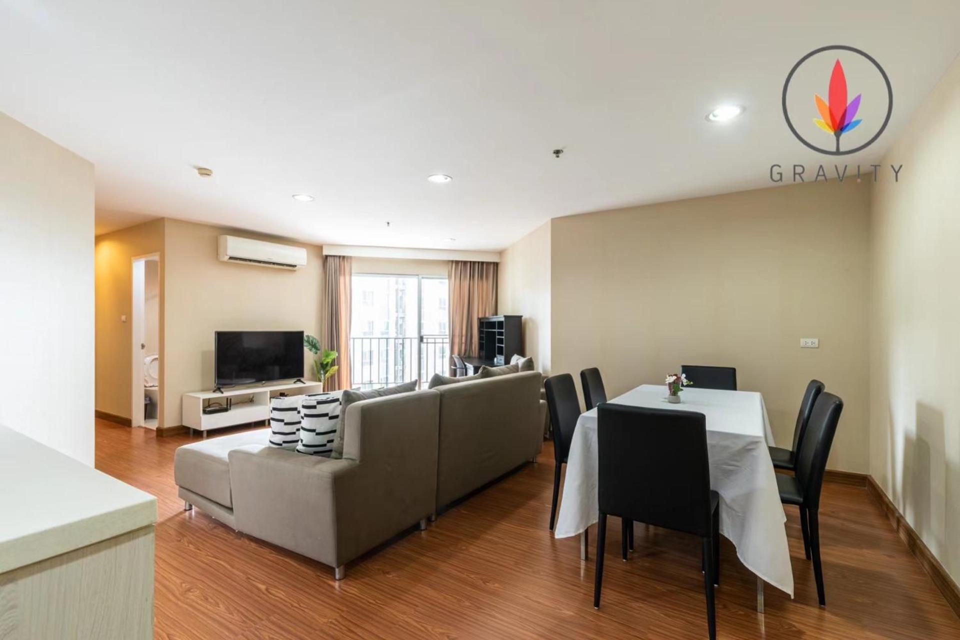 MRT rame9 Jodd Fairs night market, walk for a few minutes, two bedrooms and two bathrooms