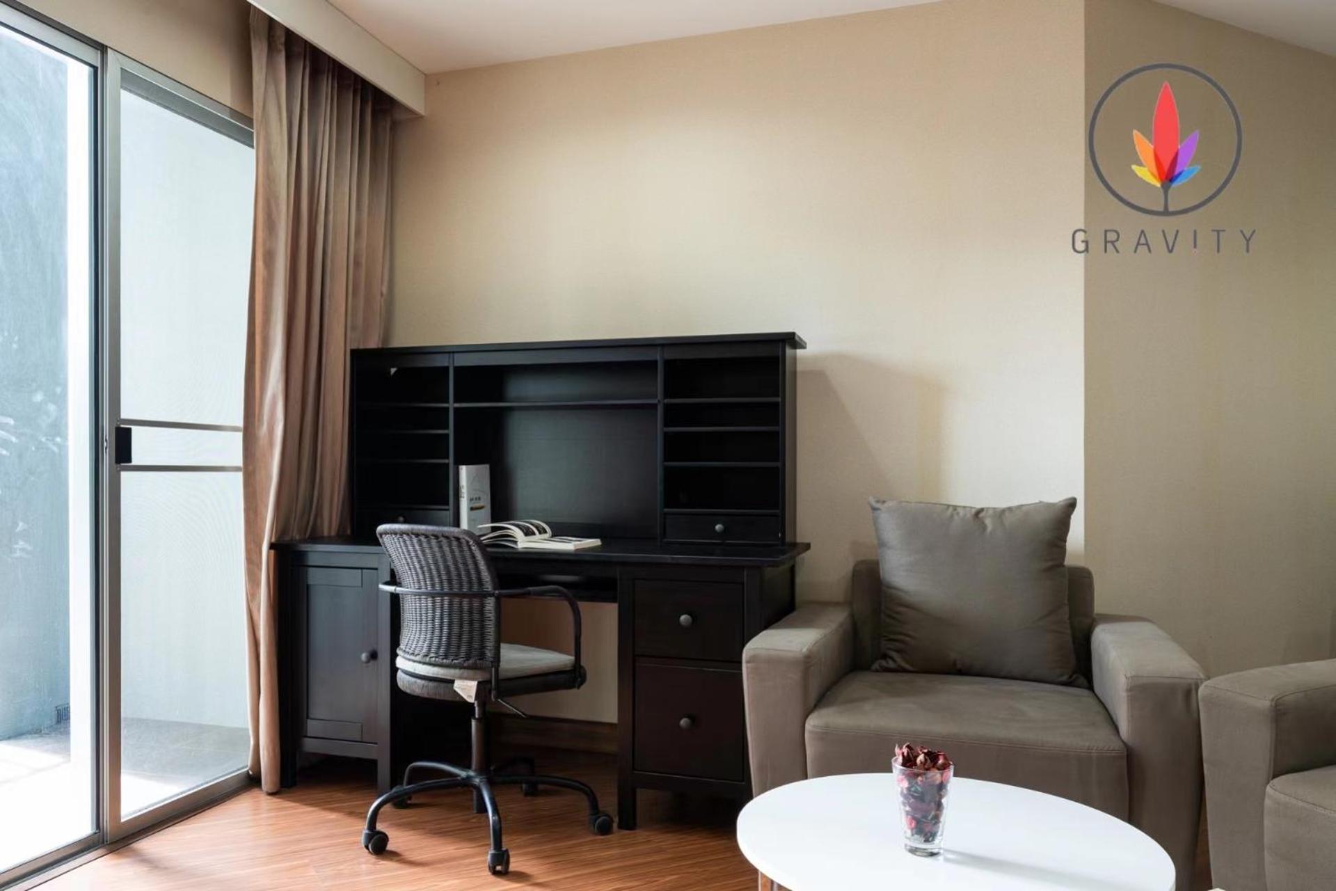 MRT rame9 Jodd Fairs night market, walk for a few minutes, two bedrooms and two bathrooms