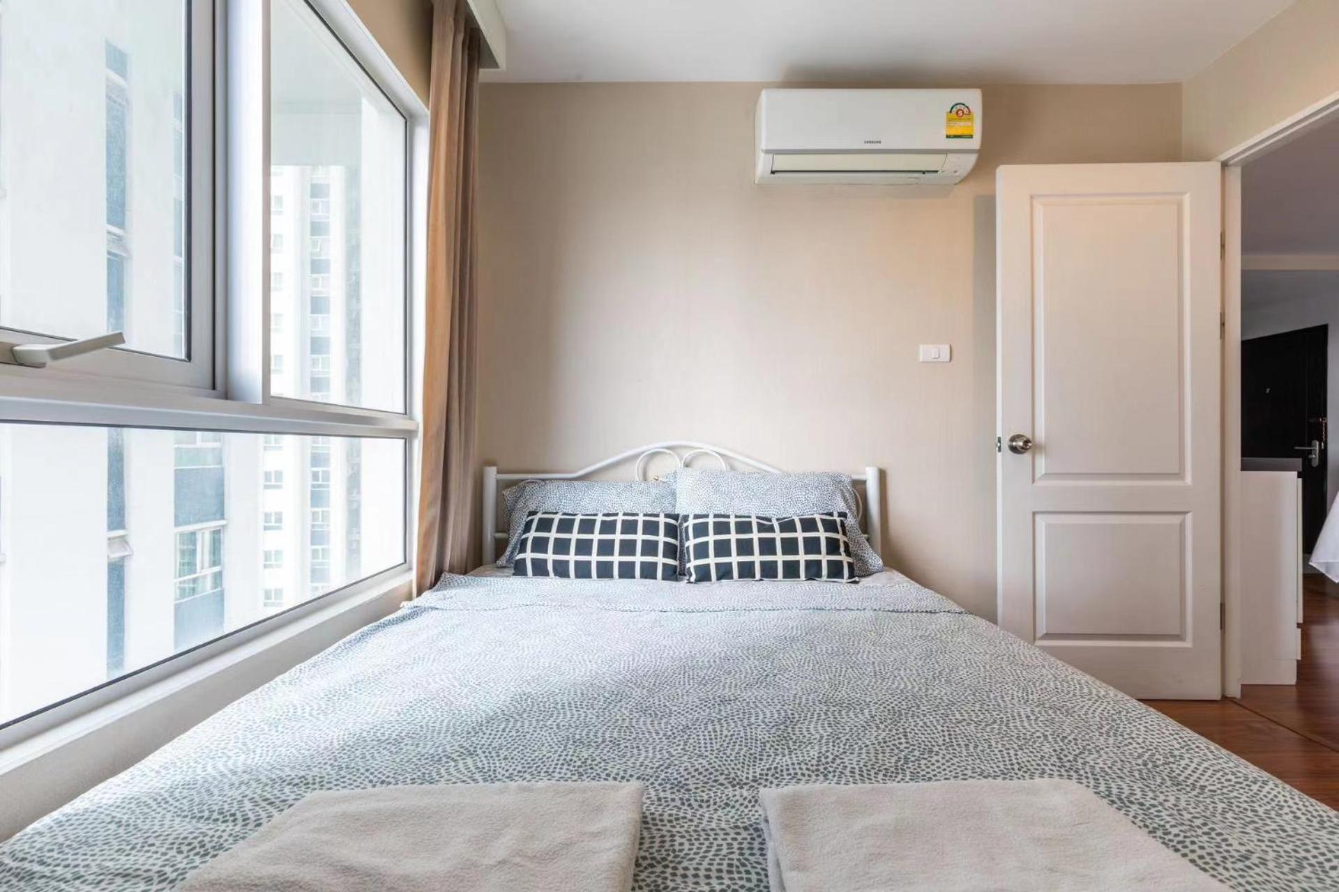 MRT rame9 Jodd Fairs night market, walk for a few minutes, two bedrooms and two bathrooms