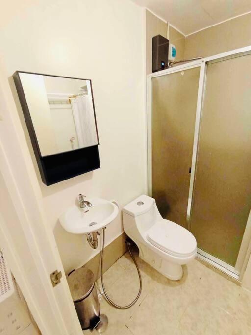 Serenity in Style - Stylish Cozy Stay with Pool & WiFi in Nuvali