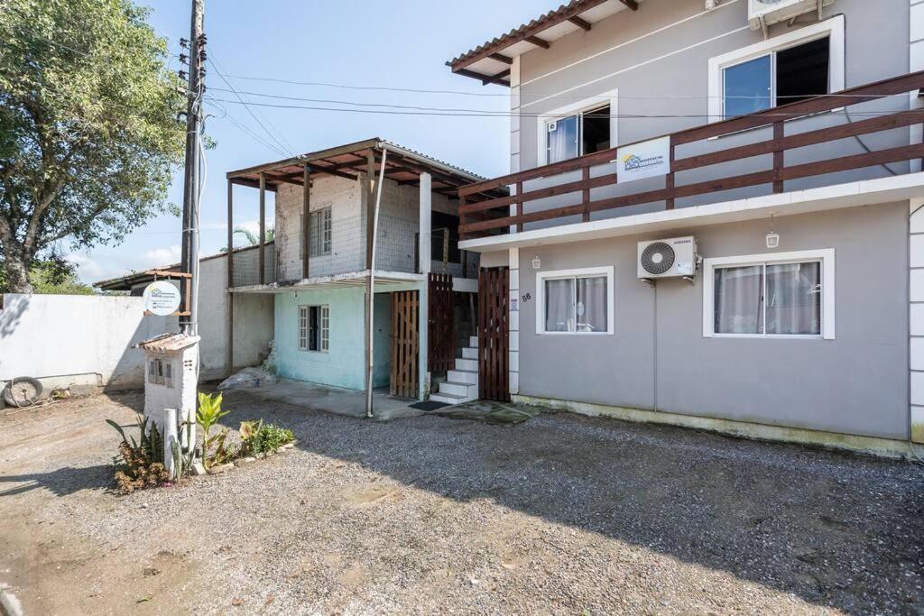 Flat Romântico da Guarda do Embaú SC