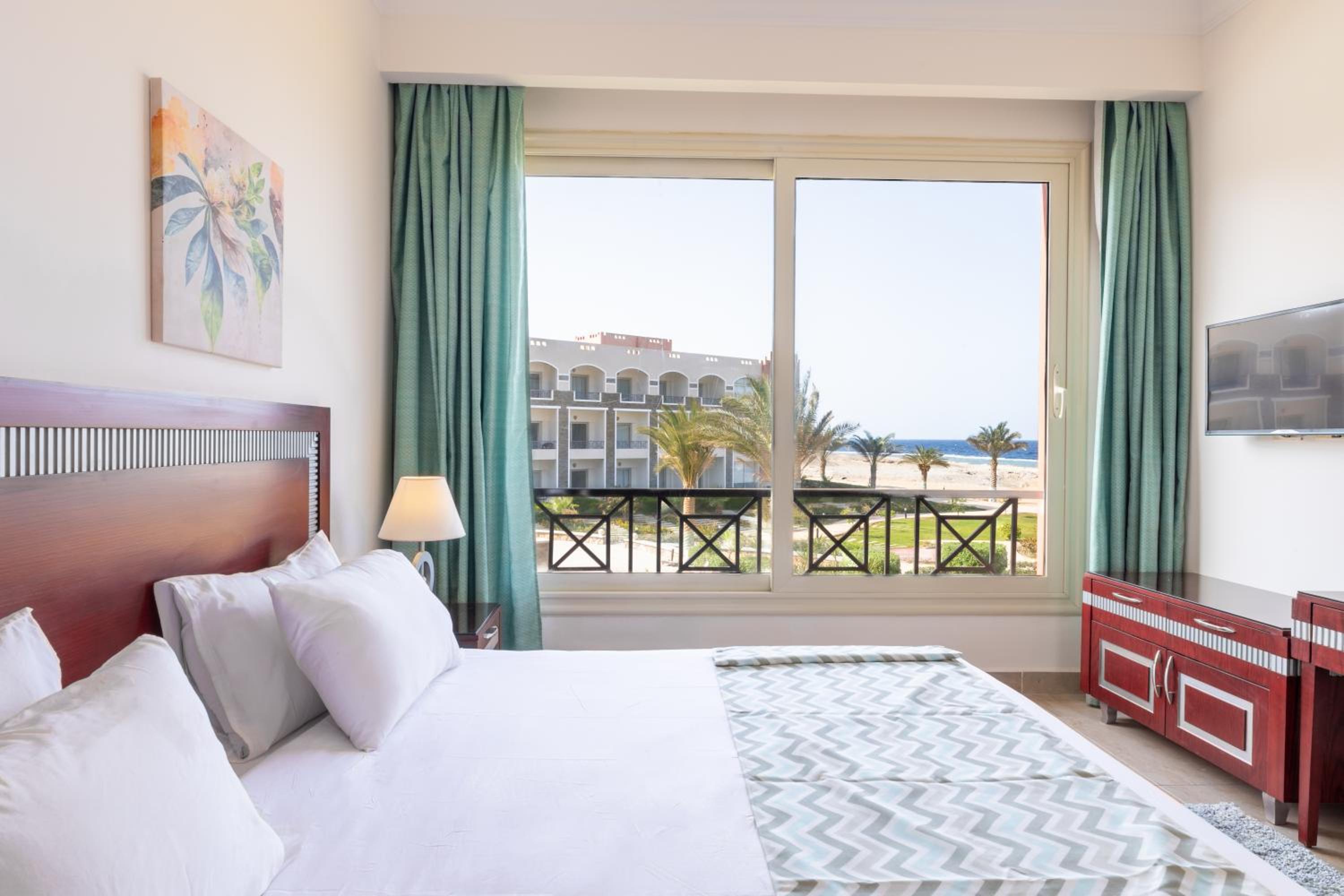 Oyster Bay Beach Suites