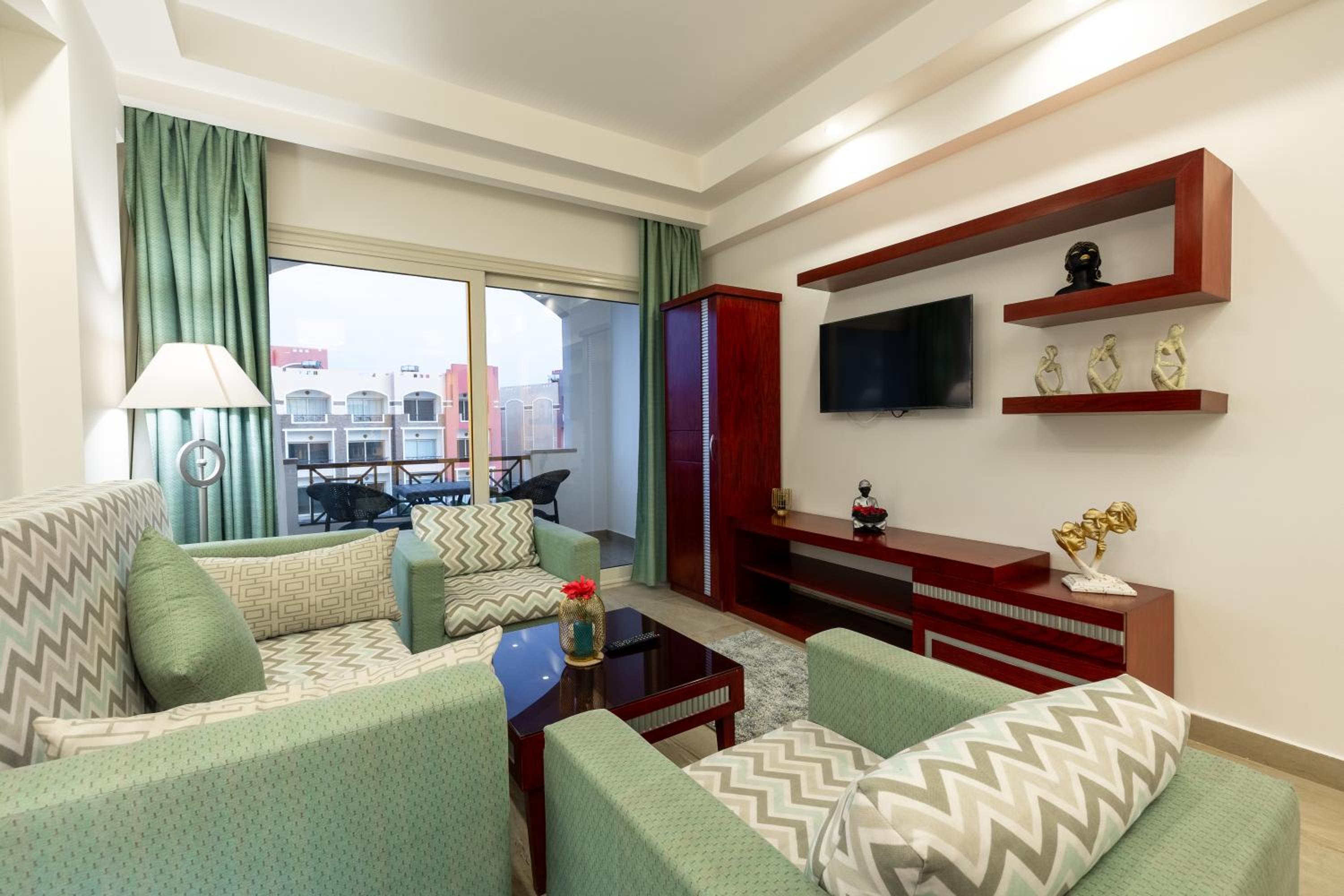 Oyster Bay Beach Suites
