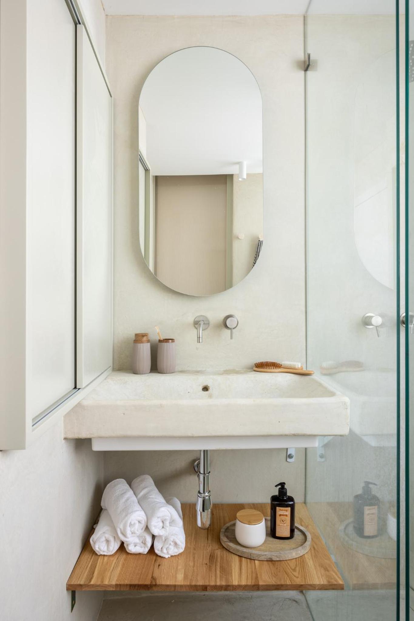 Designer Gem In The Old North By Feelhome
