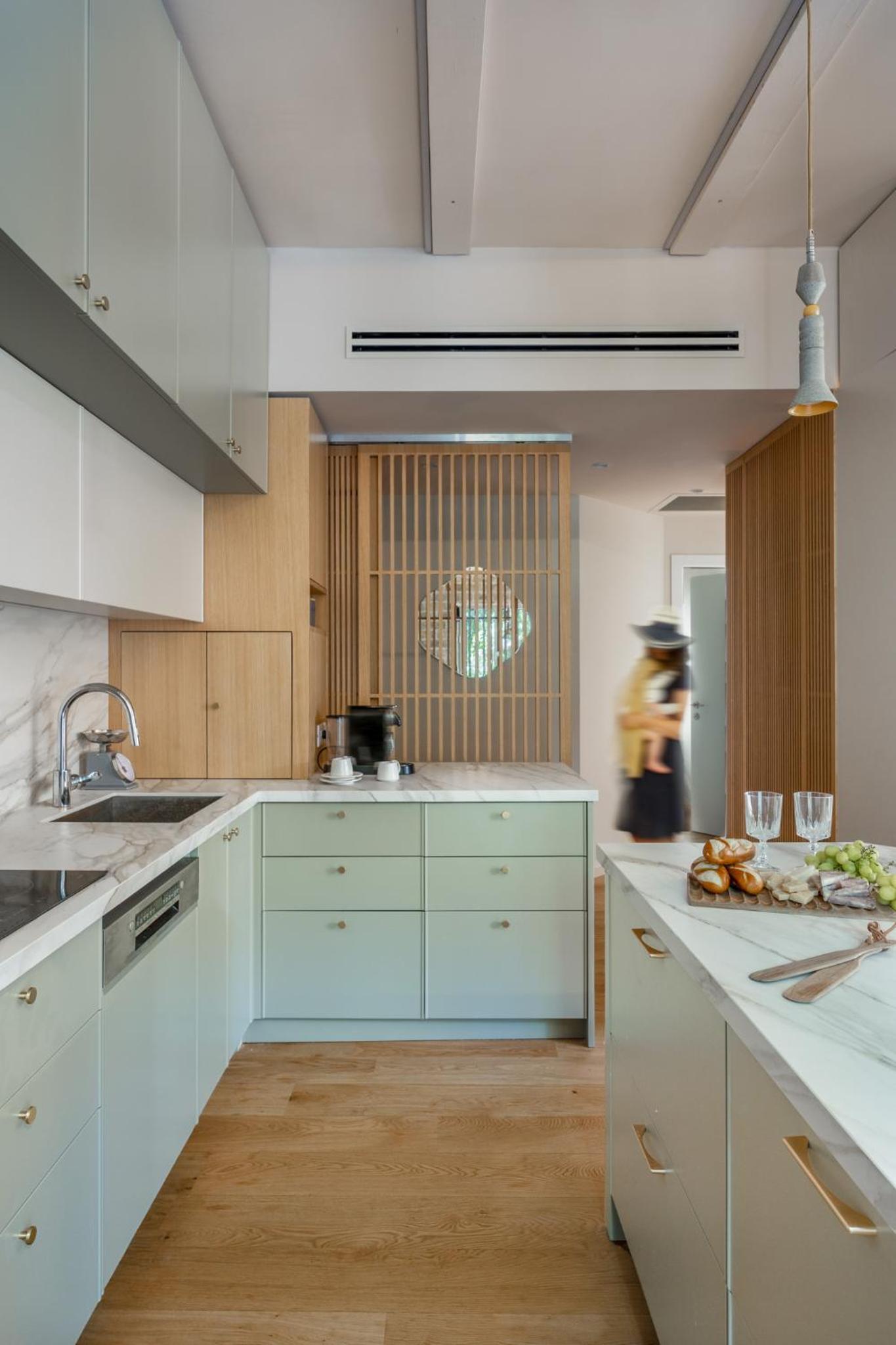 Designer Gem In The Old North By Feelhome