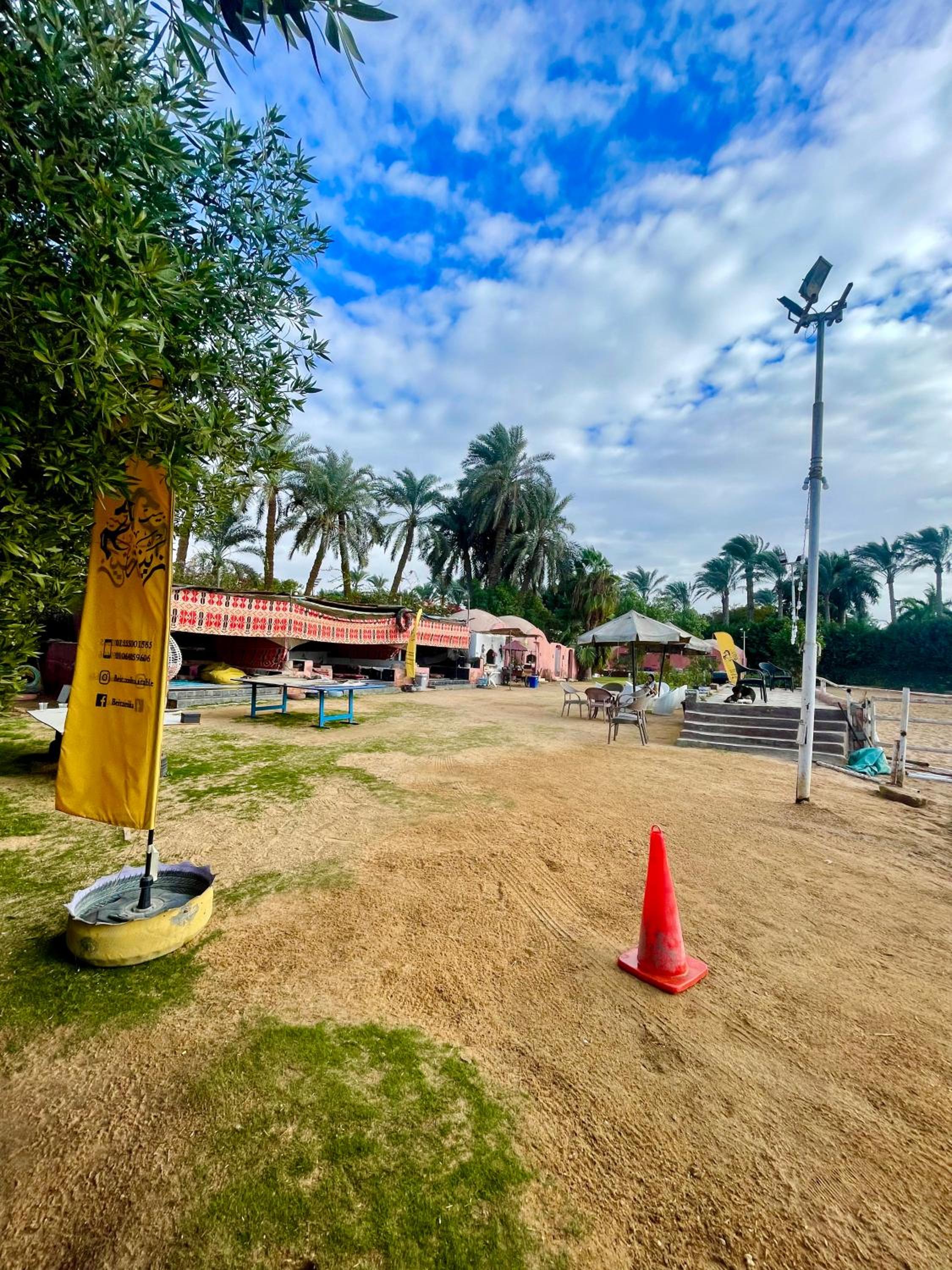 2-single beds beit zeina horse riding