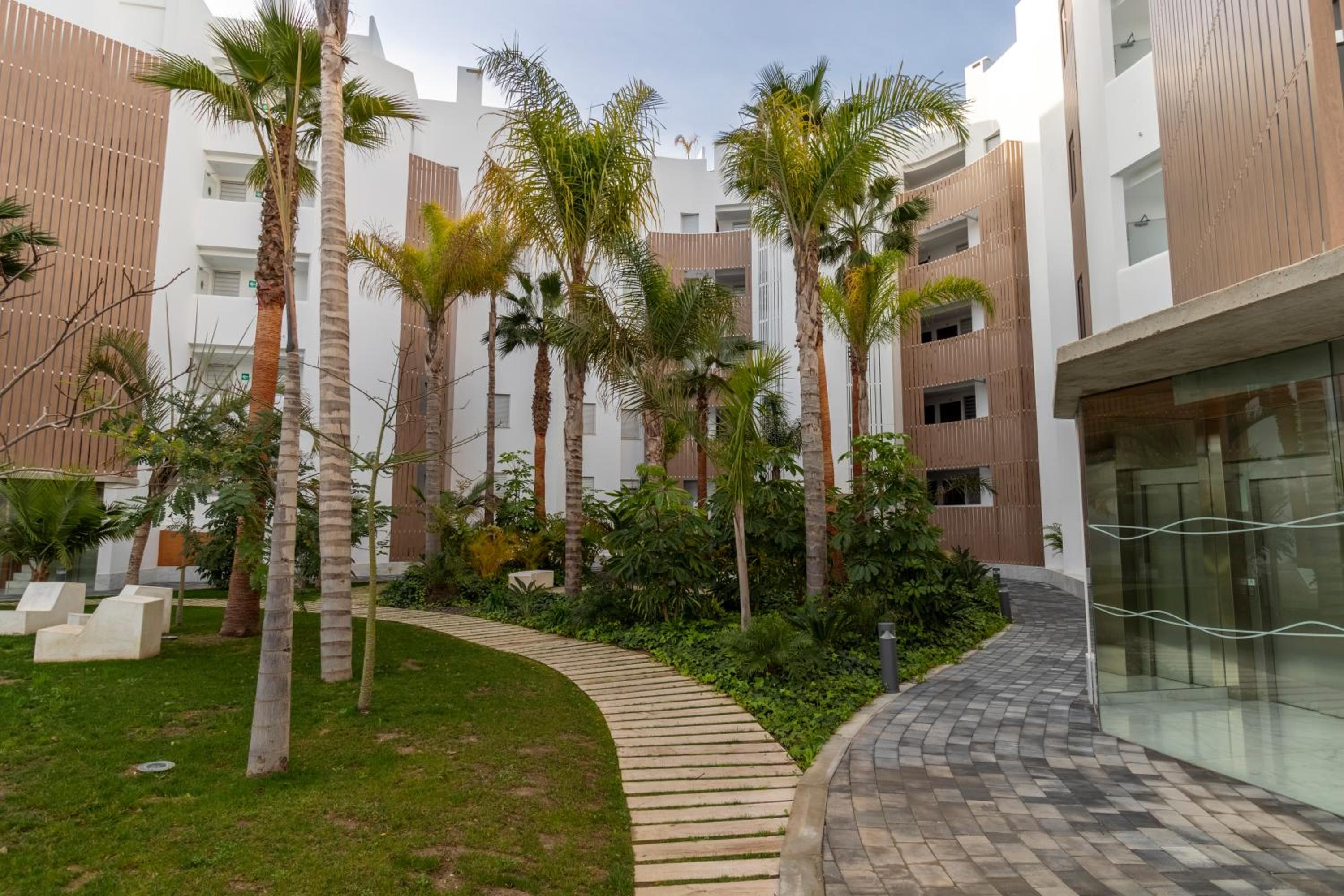 RentitSpain - Playa Granada - Apartamento Serena con Terraza con Vista al Golf