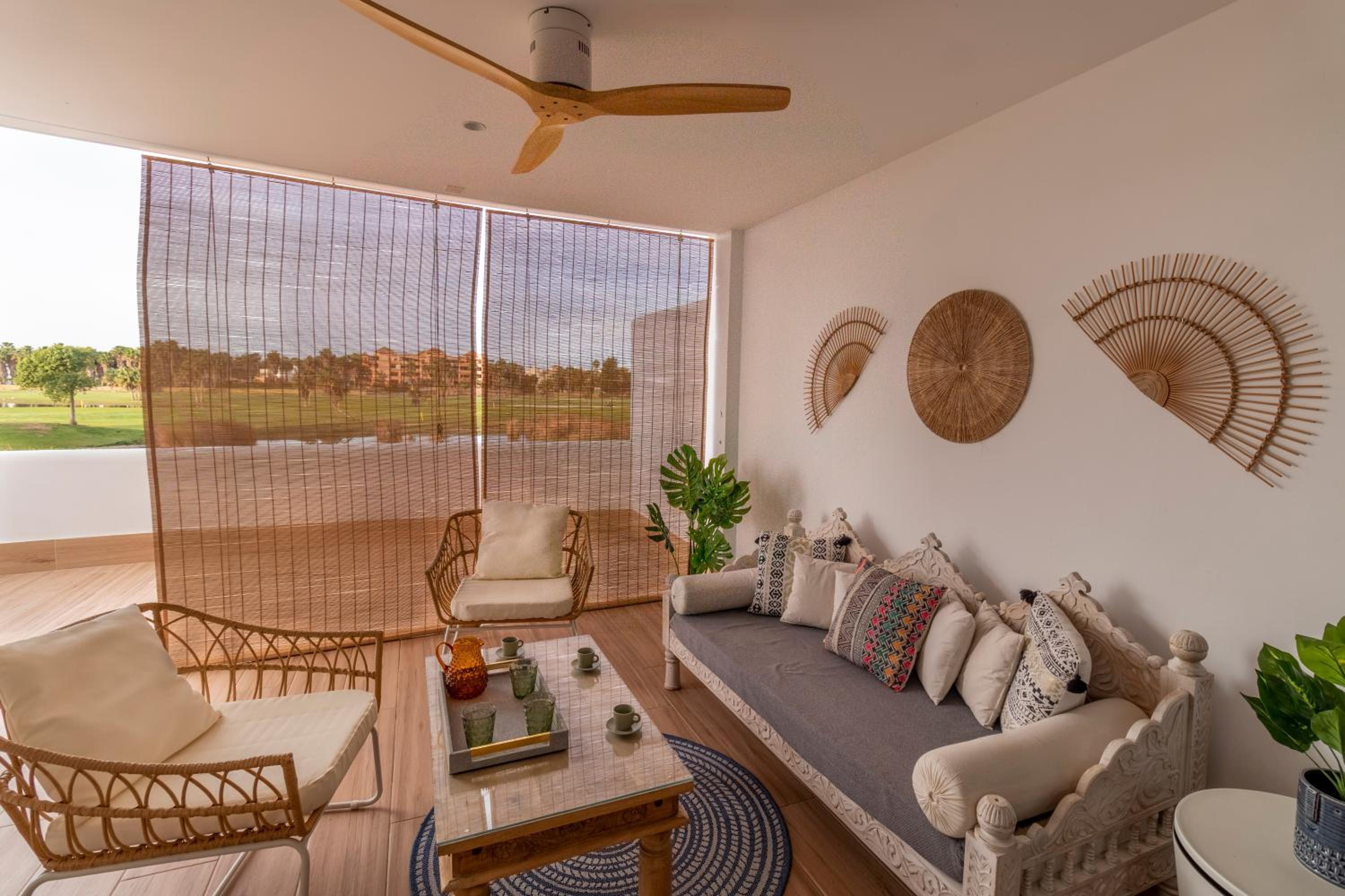 RentitSpain - Playa Granada - Apartamento Serena con Terraza con Vista al Golf