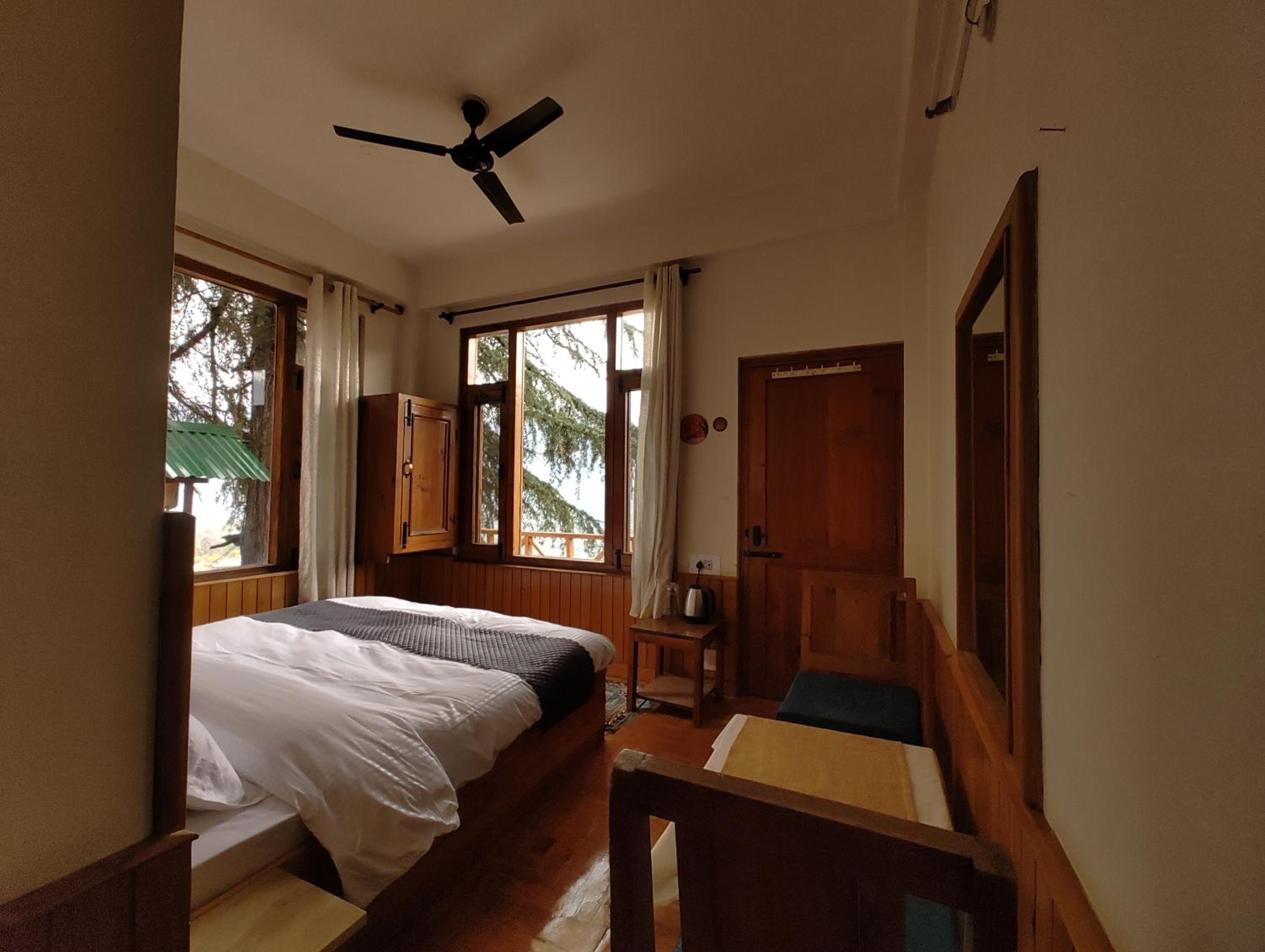 TSUKIMI Homestay, Naggar, Manali