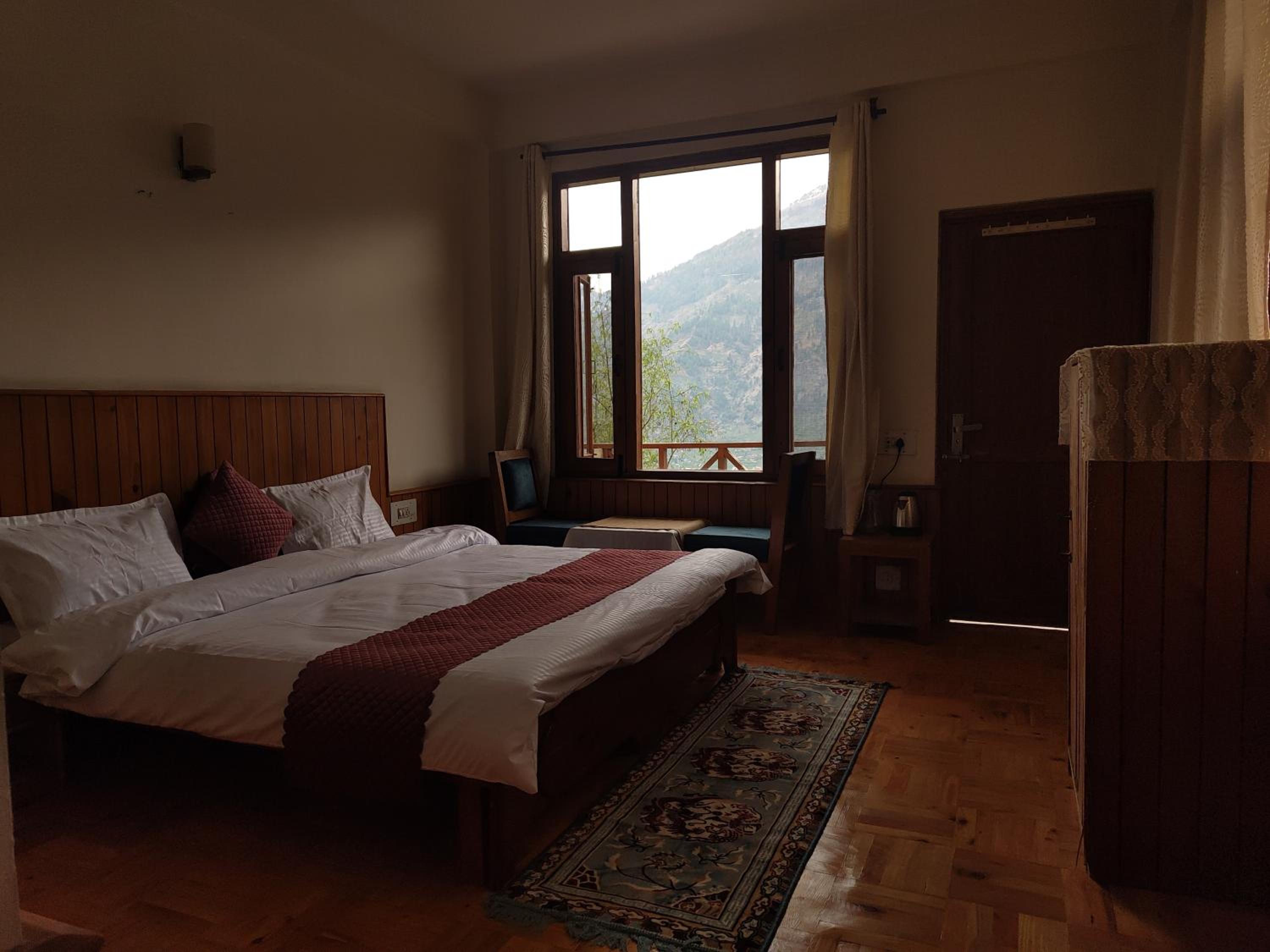TSUKIMI Homestay, Naggar, Manali
