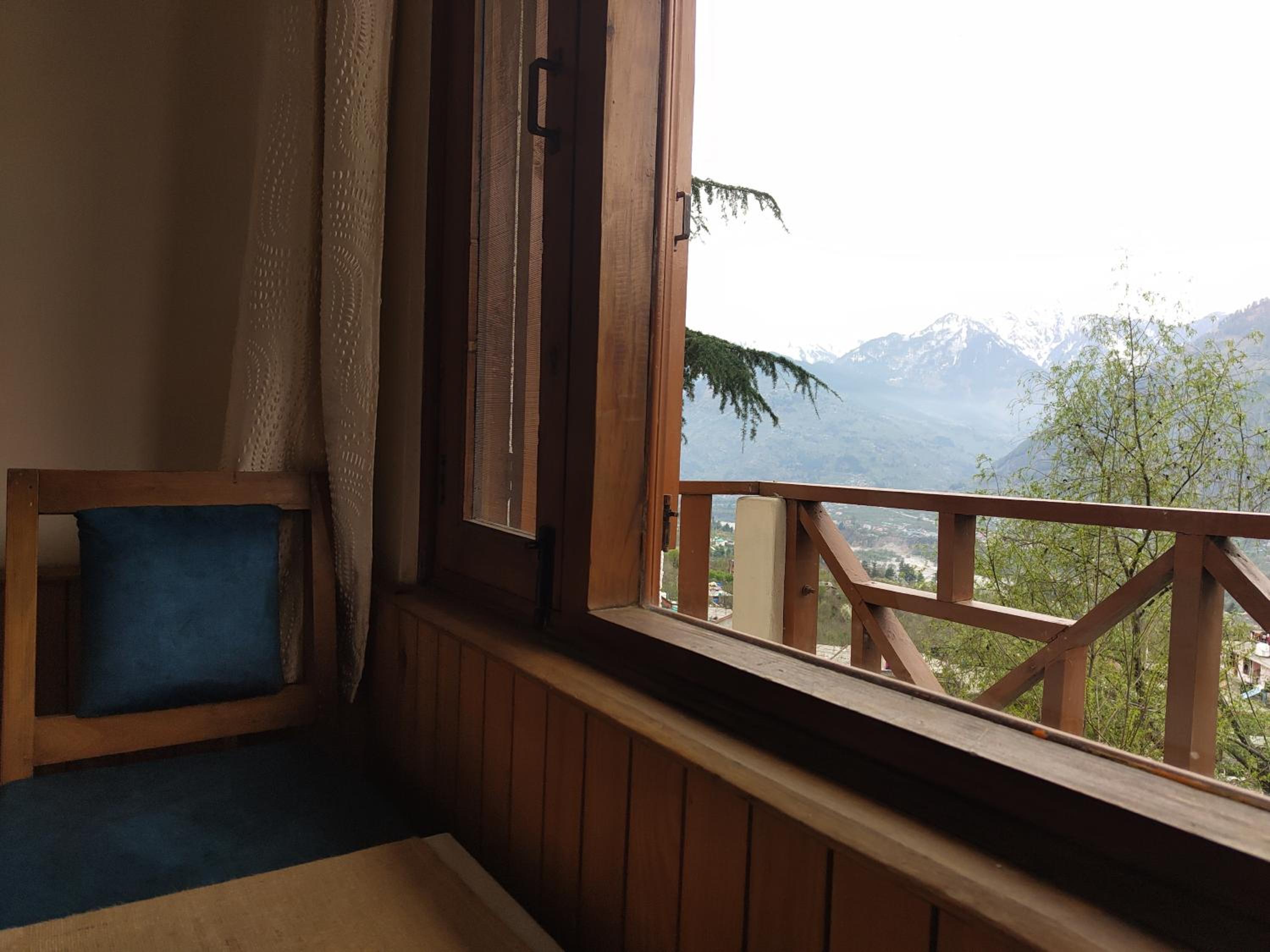 TSUKIMI Homestay, Naggar, Manali