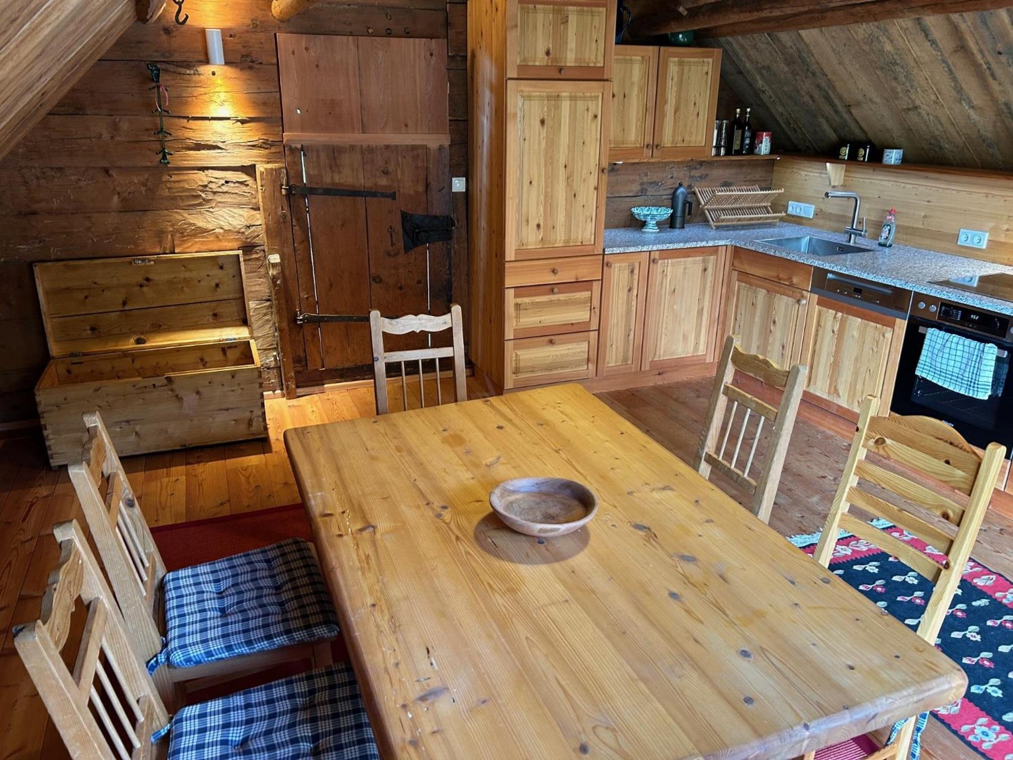 Charmante Gästewohnung in altem Bauernhaus in alpiner Alleinlage