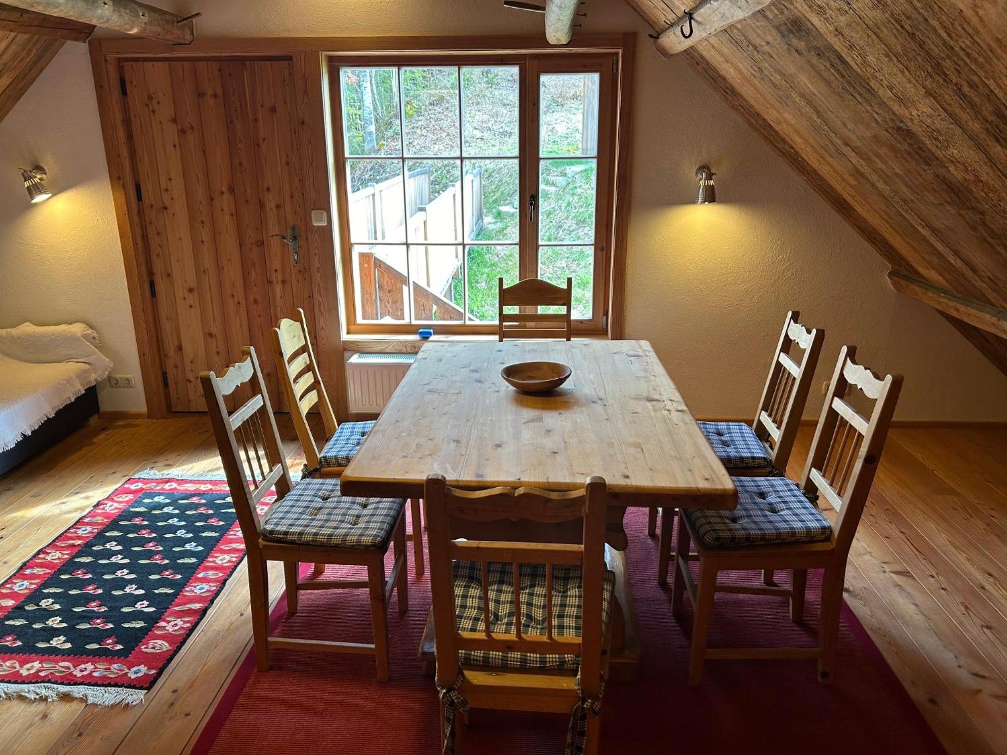 Charmante Gästewohnung in altem Bauernhaus in alpiner Alleinlage