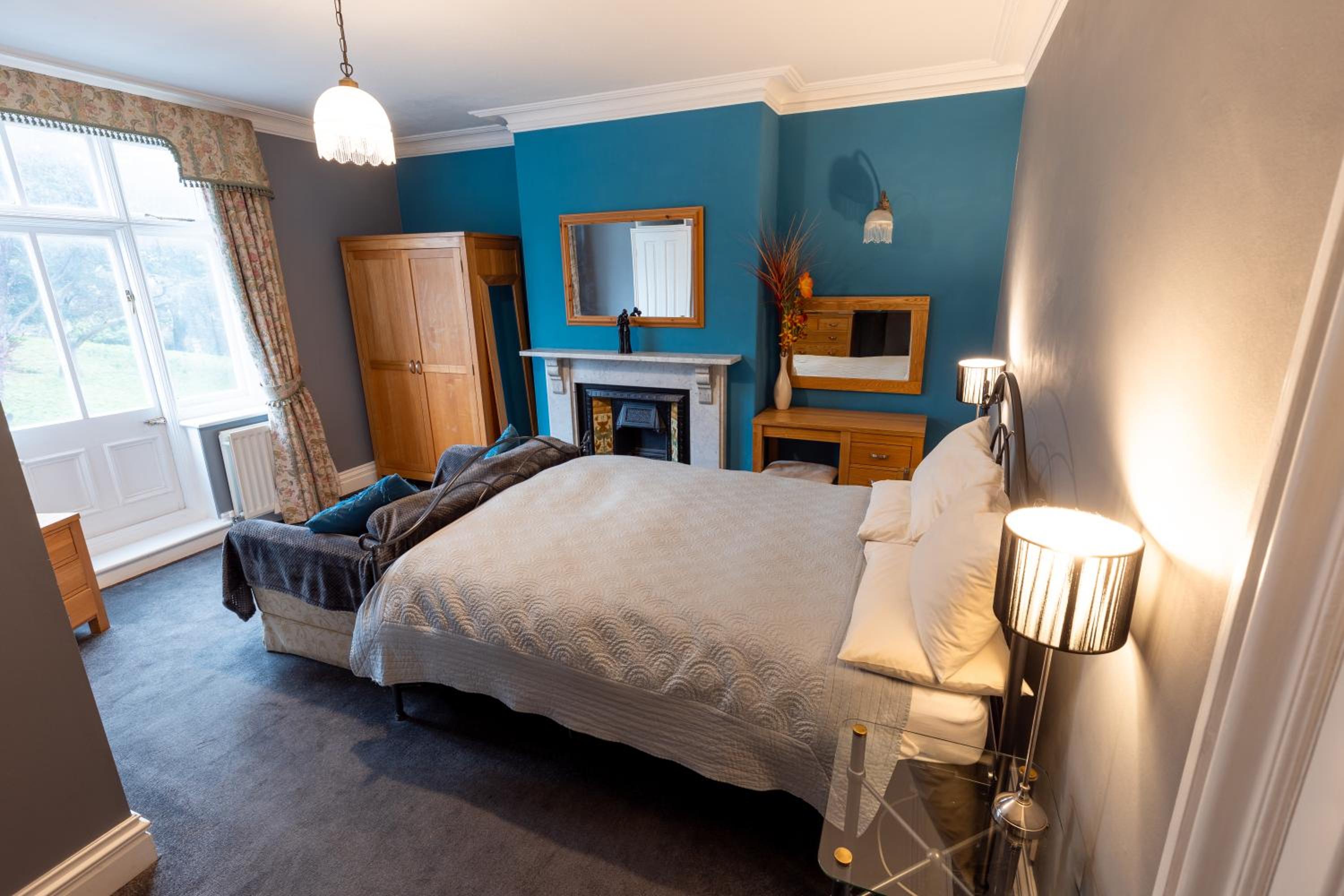 Big Sky Guest House- ROOM ONLY view 4