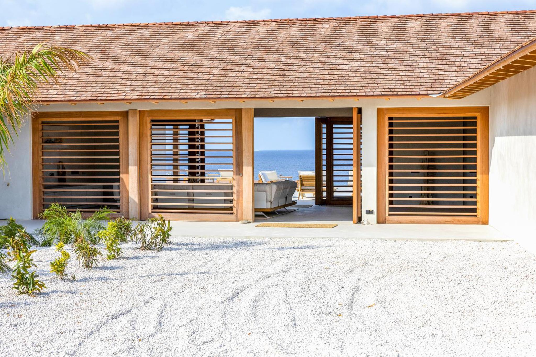 Sorobon Oceanfront Luxury Villa