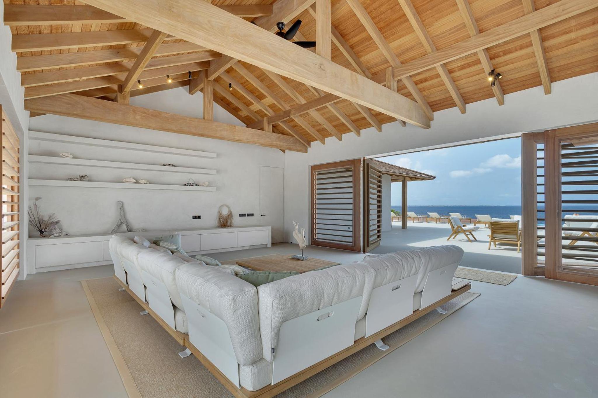 Sorobon Oceanfront Luxury Villa