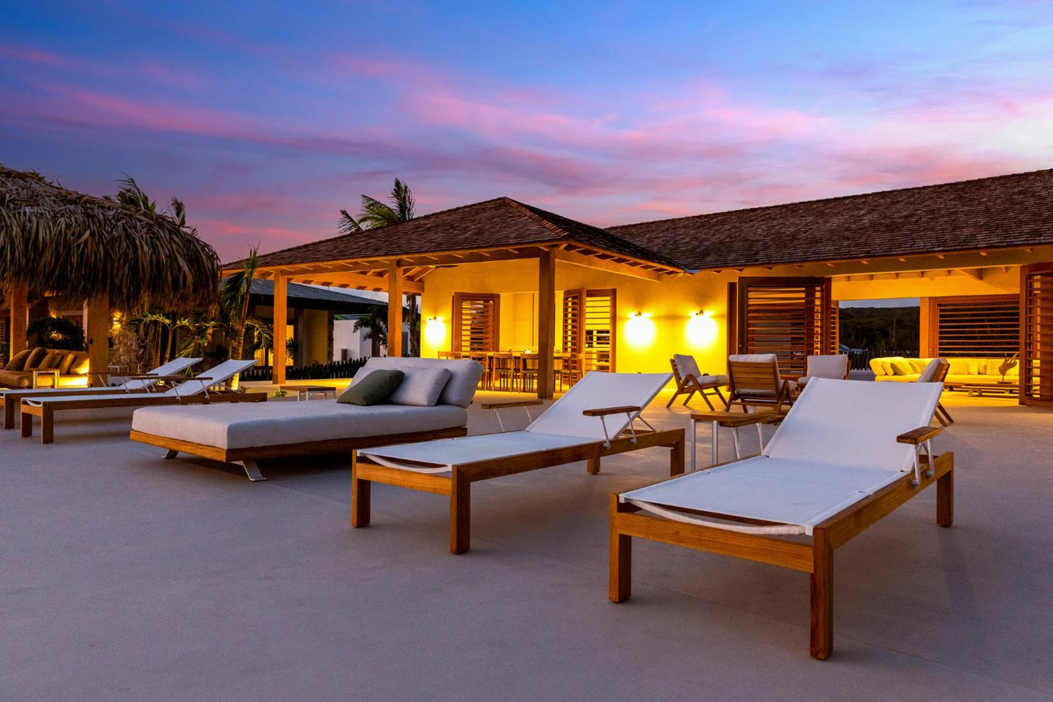Sorobon Oceanfront Luxury Villa