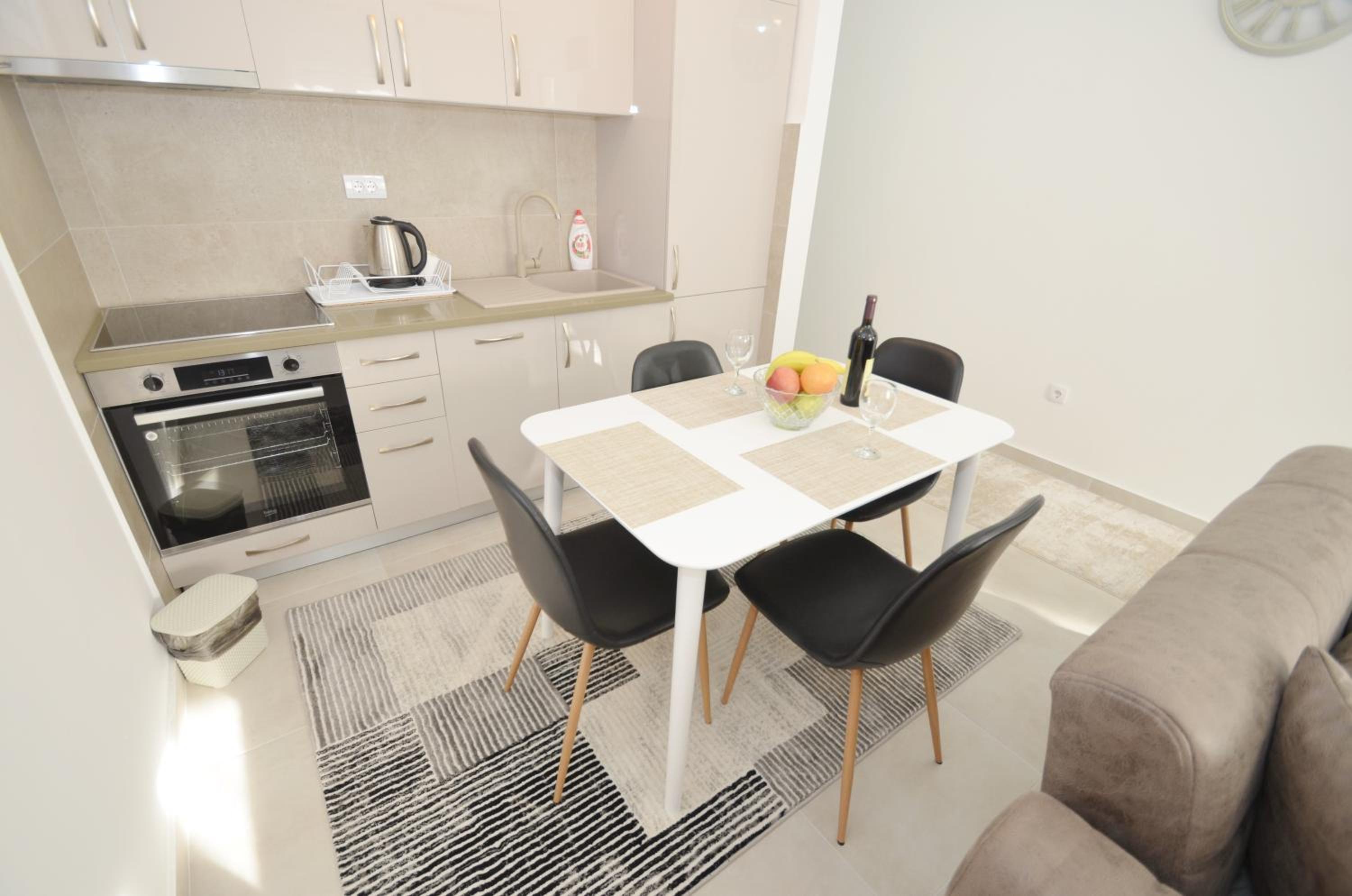 Stars Apartments