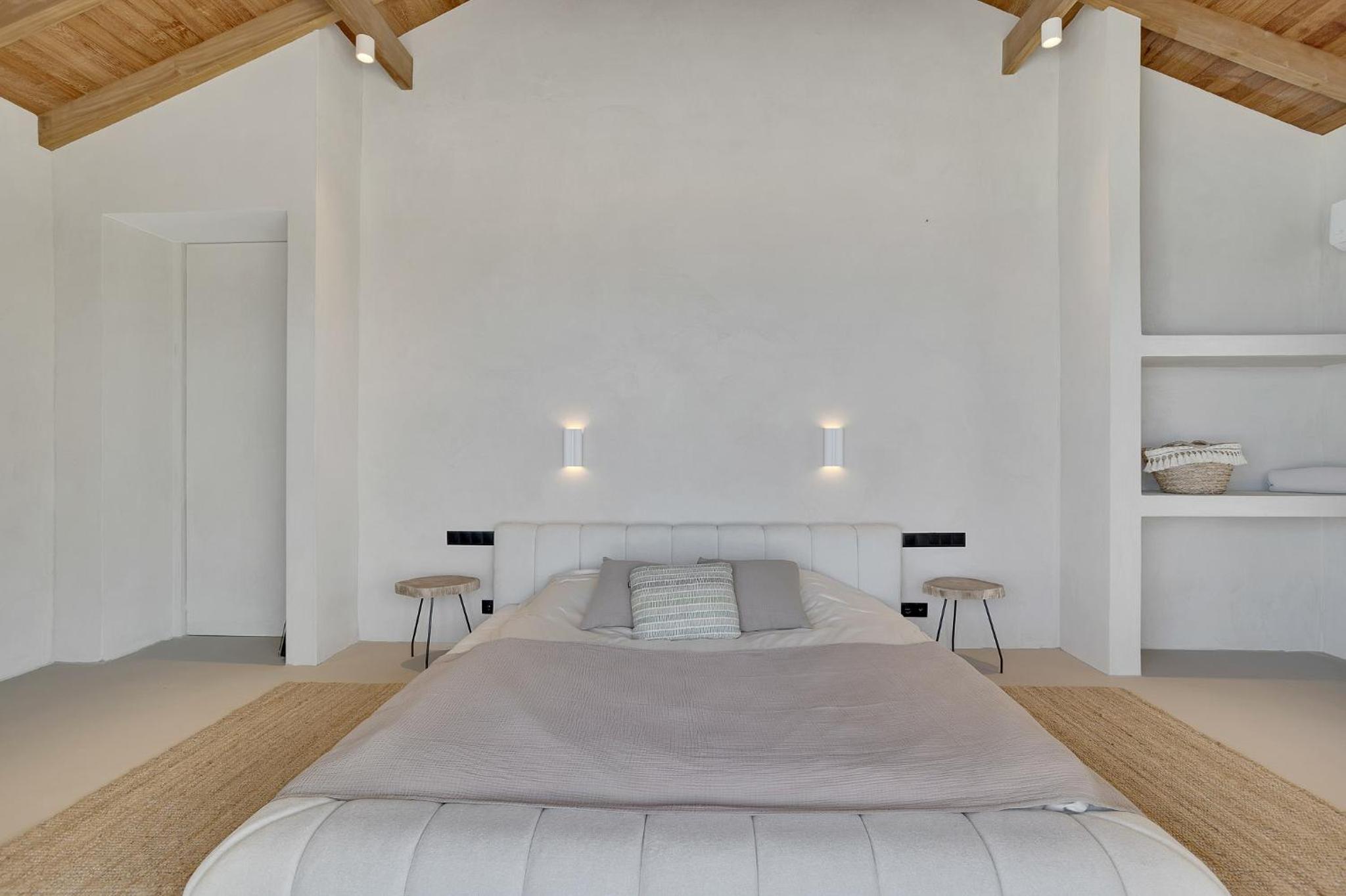 Sorobon Oceanfront Luxury Villa