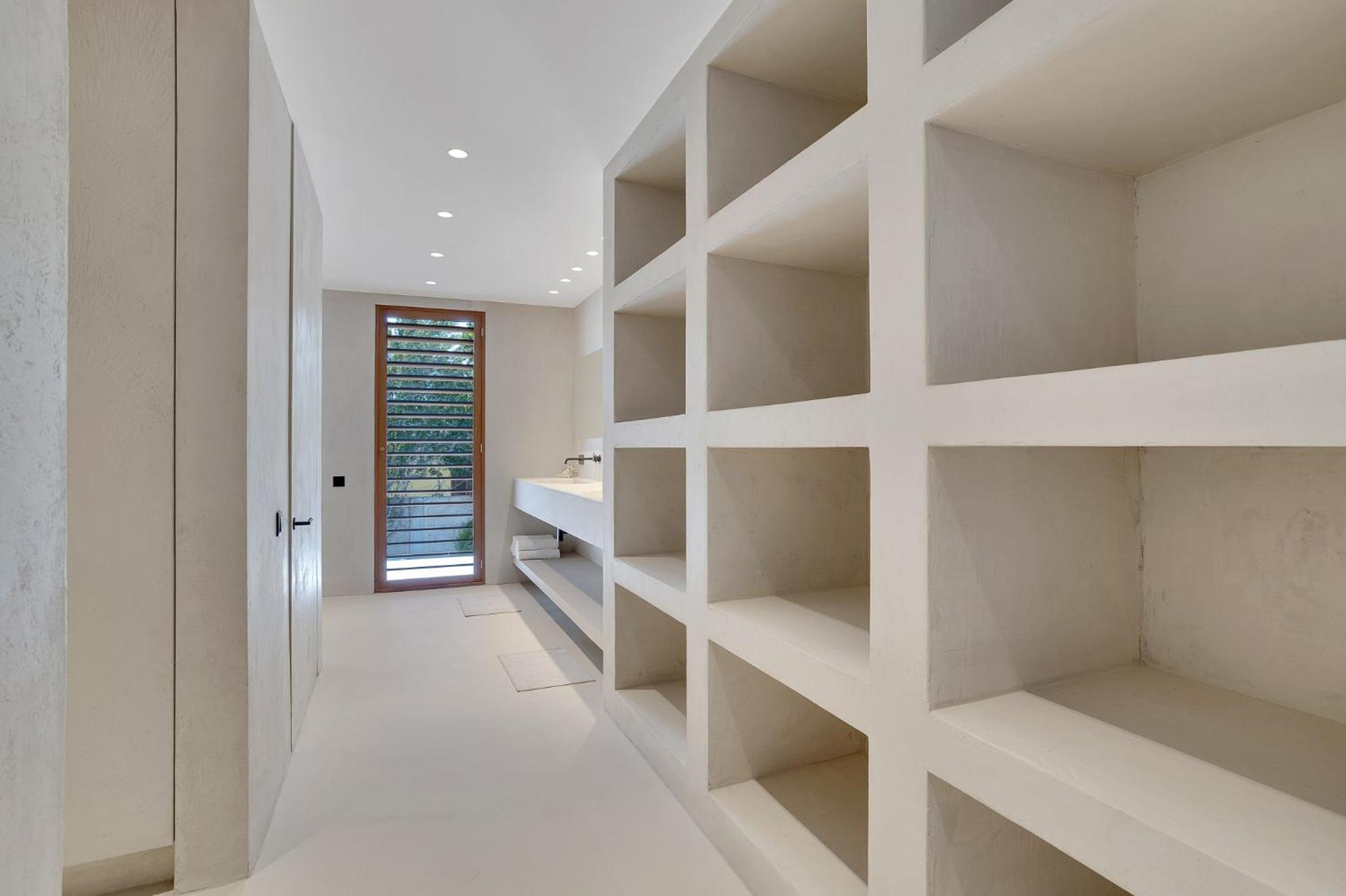 Sorobon Oceanfront Luxury Villa