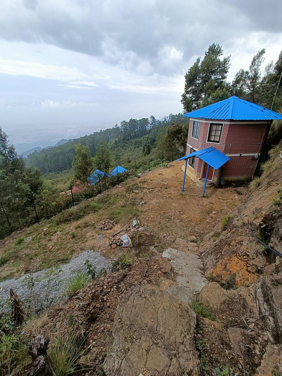 COZY HUTS view 2