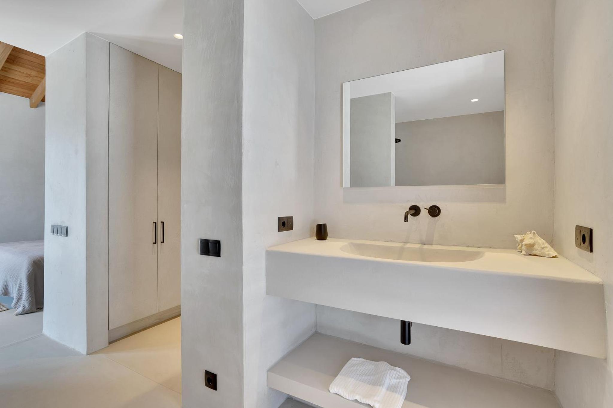Sorobon Oceanfront Luxury Villa